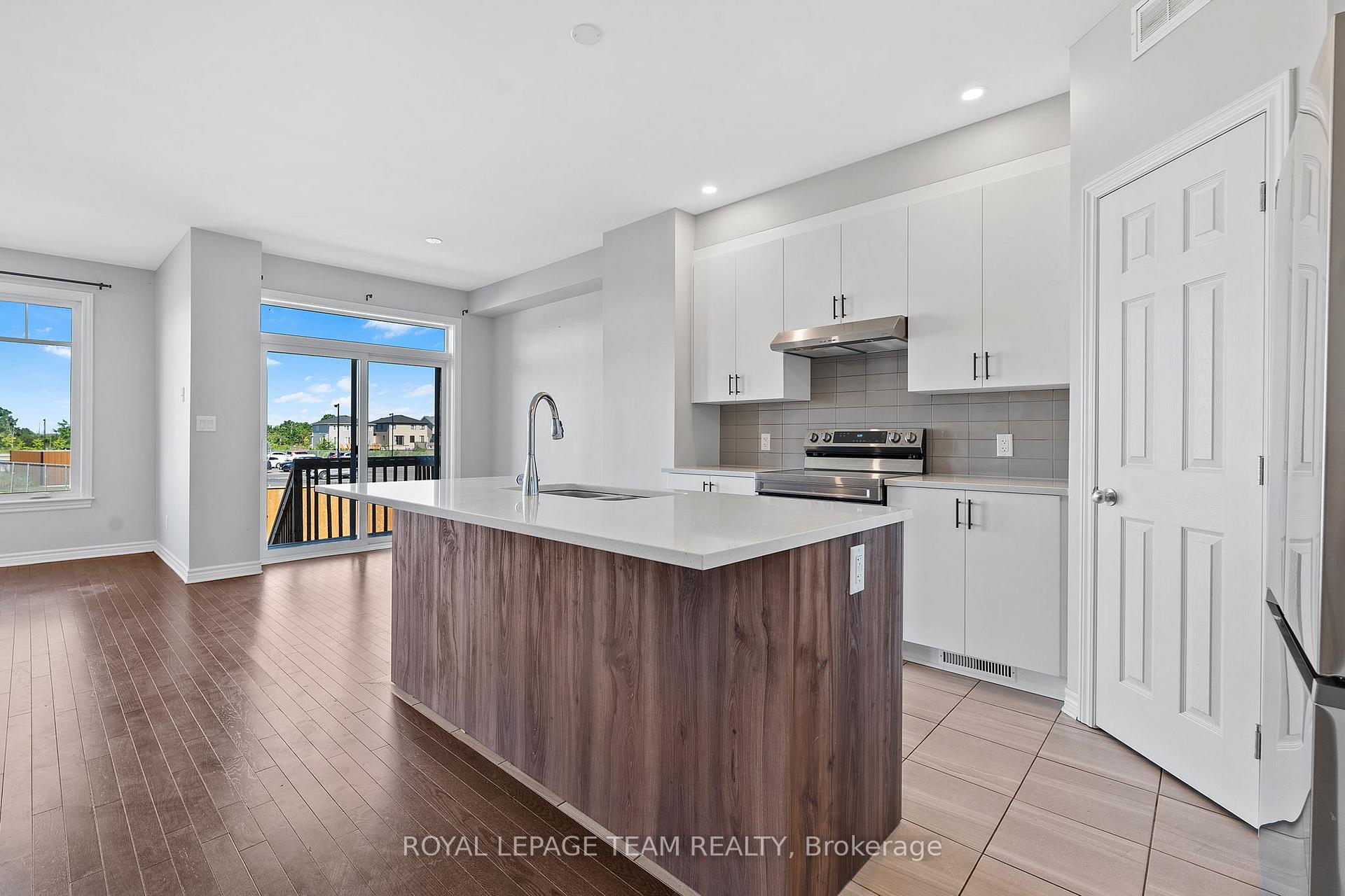 Photo 11 of 1683 Tenley Drive, Kingston, City Northwest — HOMEH