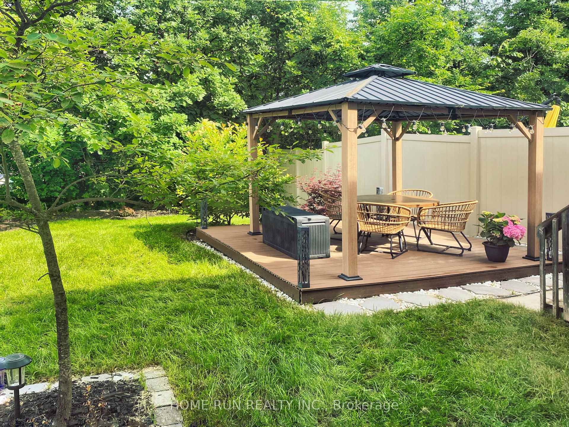 Photo 4 of 357 Celtic Ridge Crescent, Ottawa, Kanata - Morgan's Grant/South March — HOMEH
