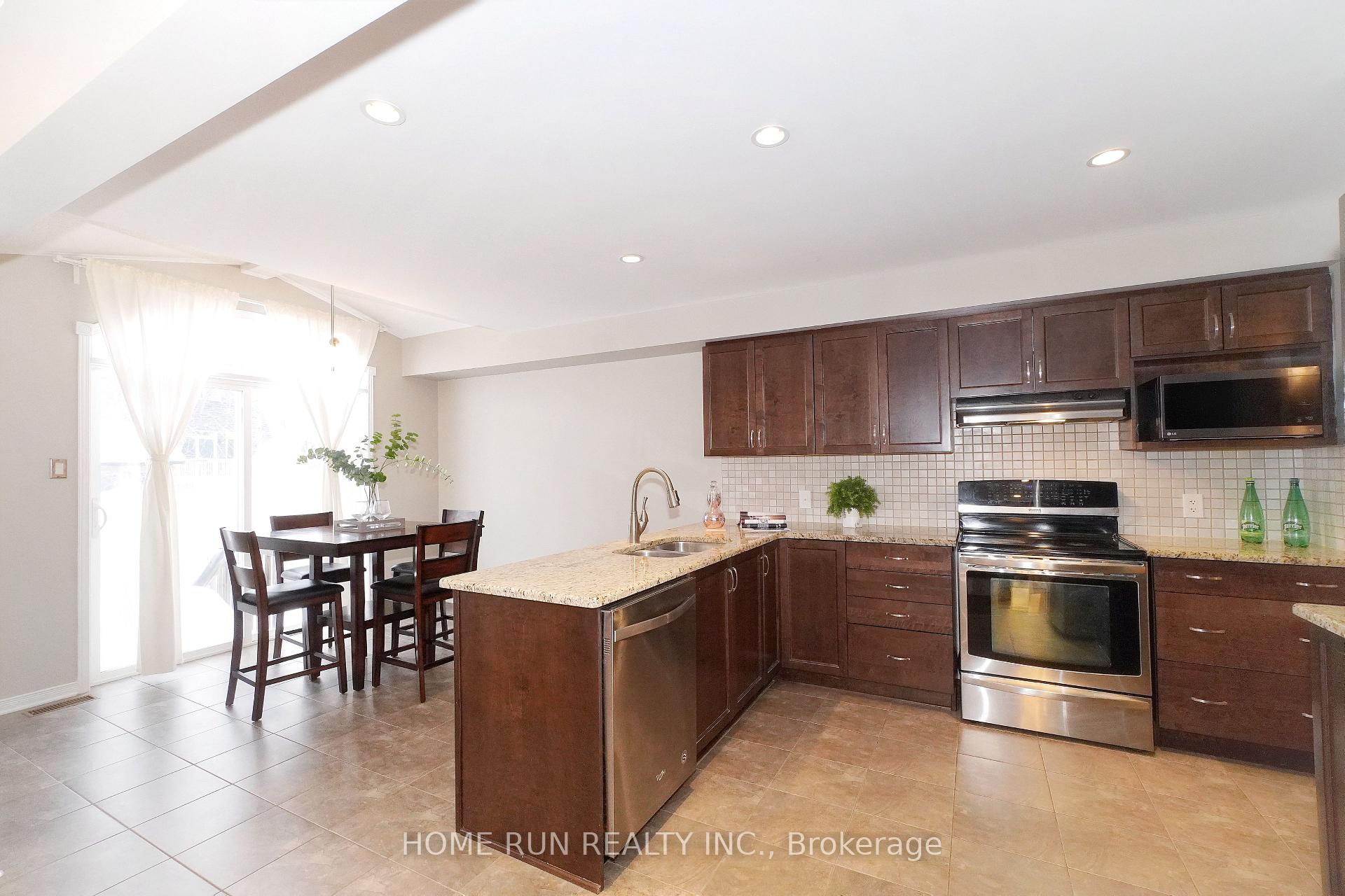 Photo 20 of 357 Celtic Ridge Crescent, Ottawa, Kanata - Morgan's Grant/South March — HOMEH