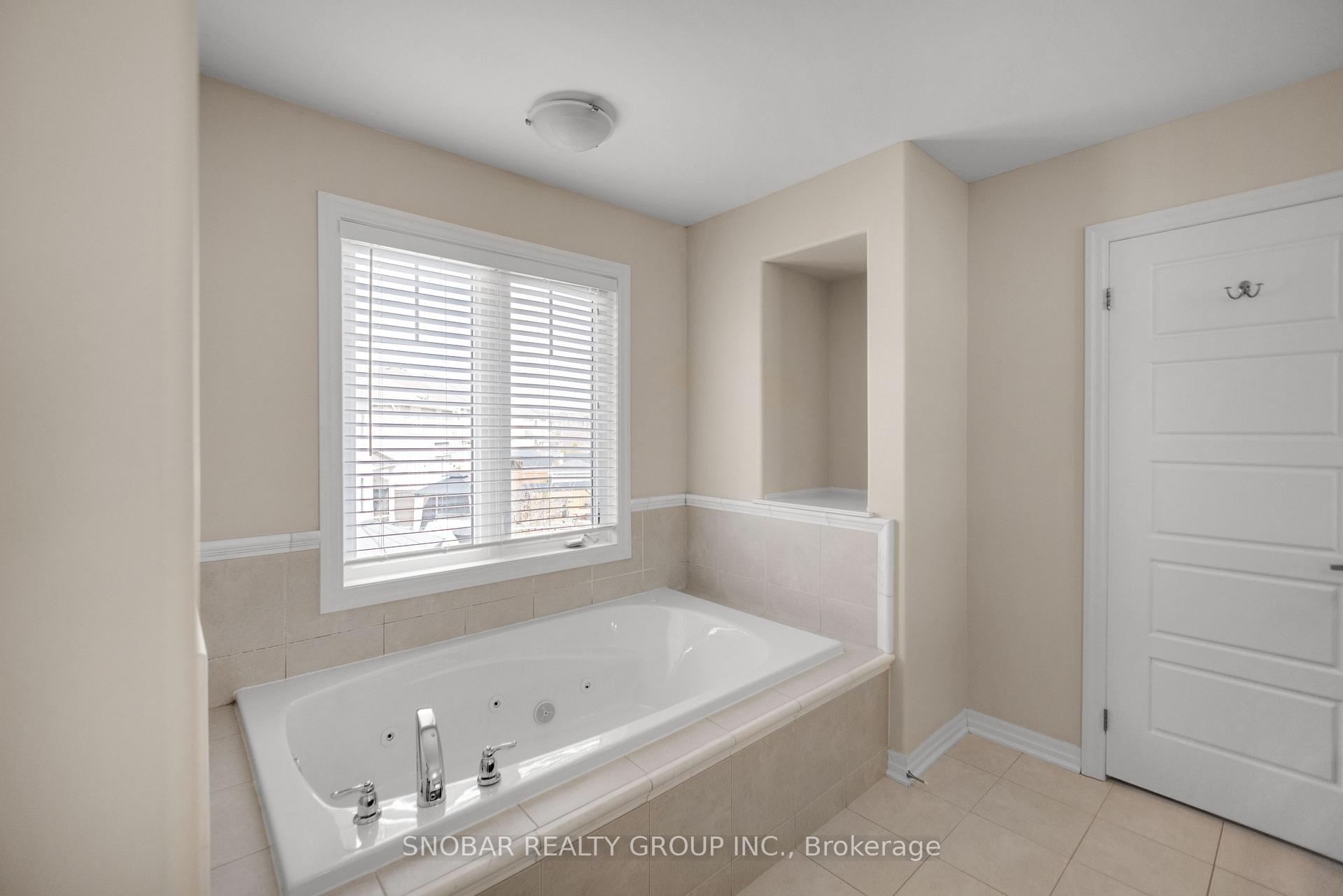 Photo 15 of 470 Wettlauffer Terrace, Milton, Scott — HOMEH