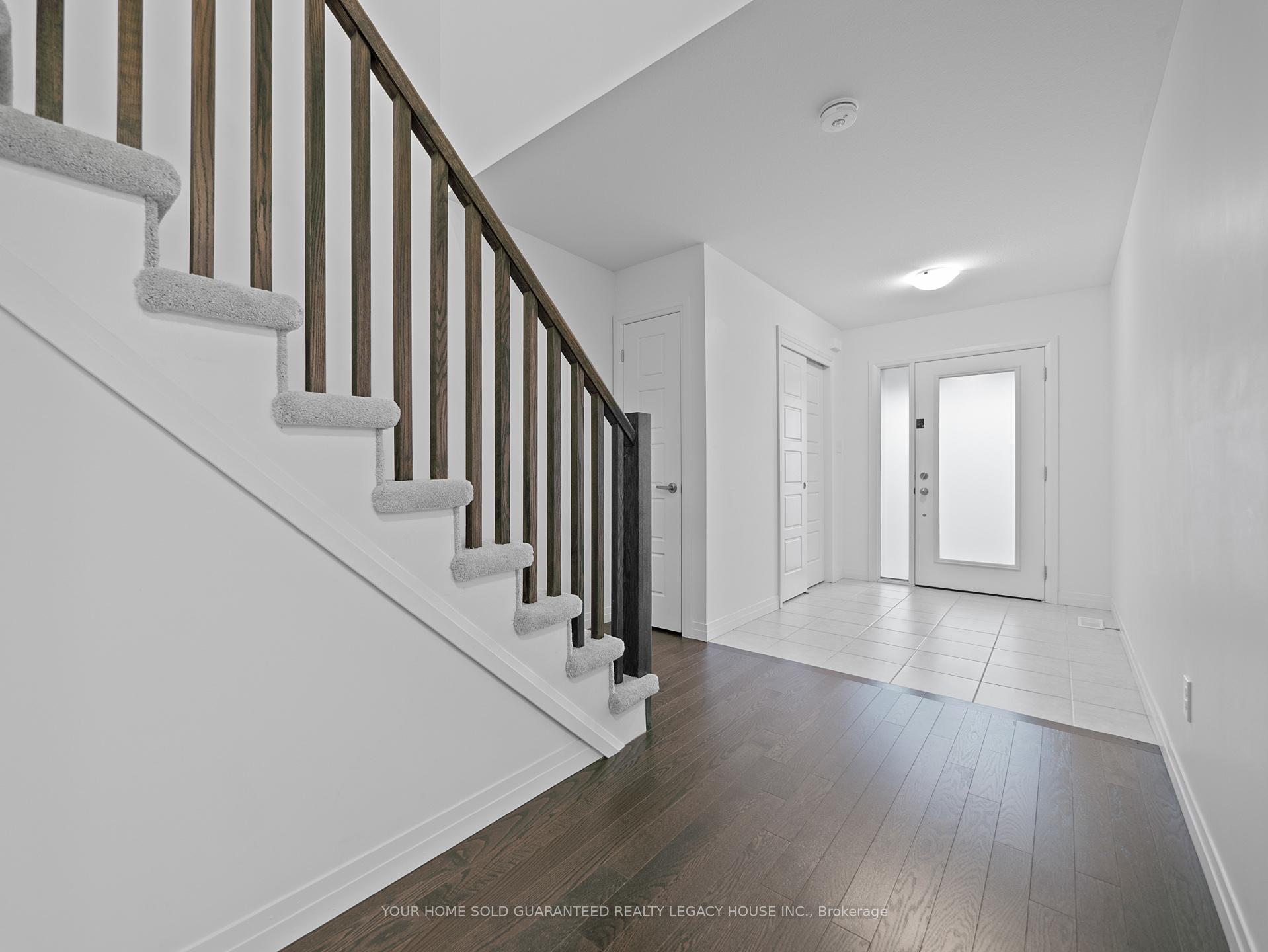 Photo 5 of 98 Pony Way, Kitchener — HOMEH