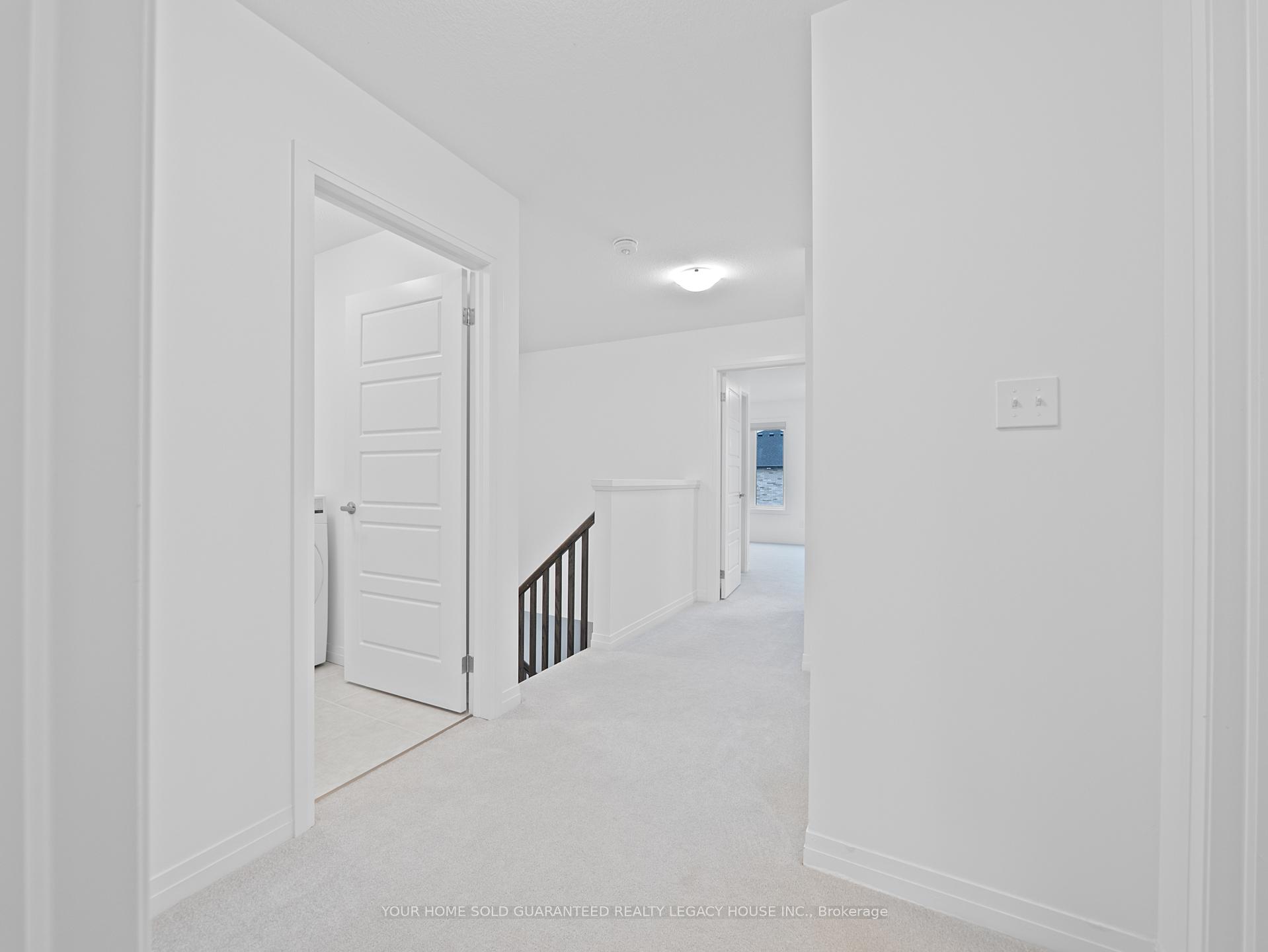Photo 13 of 98 Pony Way, Kitchener — HOMEH