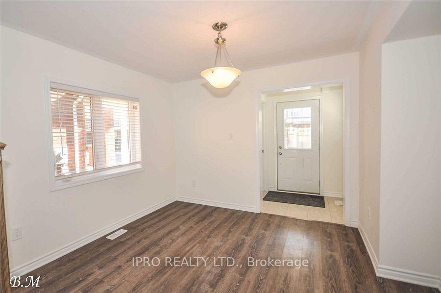 Photo 2 of Unit 42, 22 Spring Creek Dr, Hamilton, Waterdown — HOMEH