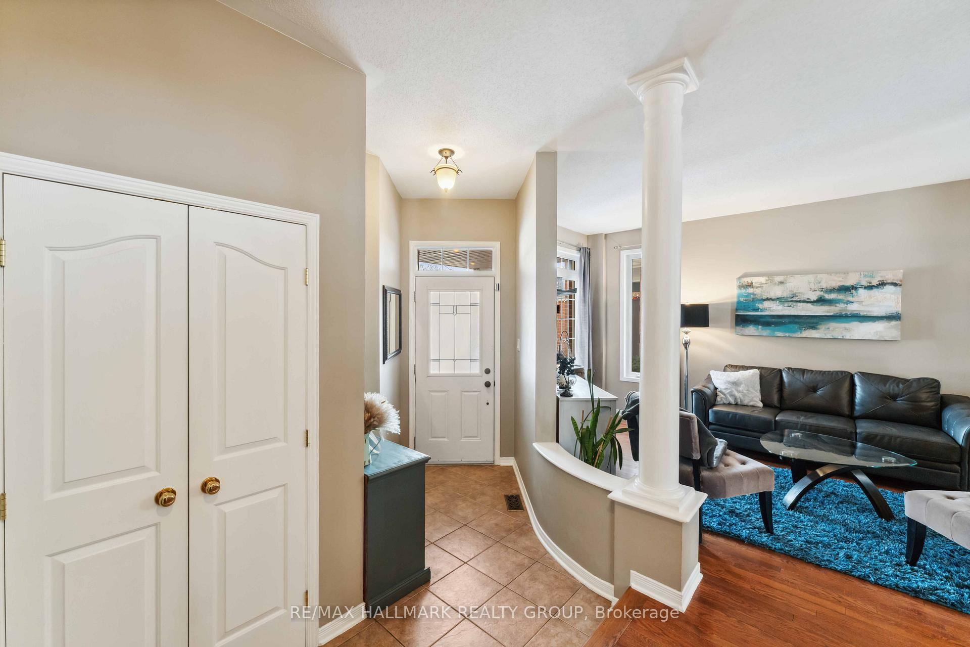 Photo 2 of 317 Kinghorn Crescent, Ottawa, Kanata - Morgan's Grant/South March — HOMEH