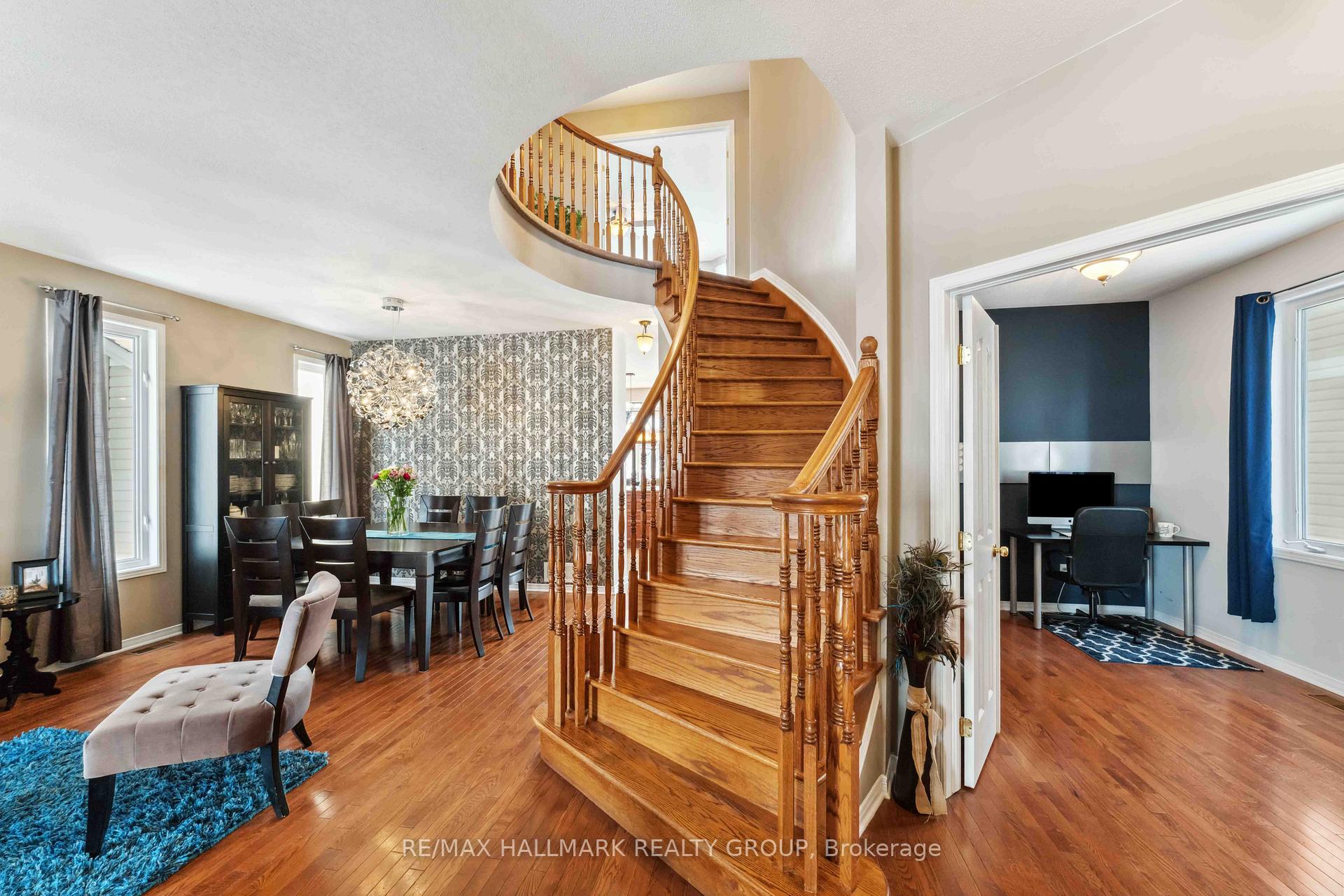 Photo 3 of 317 Kinghorn Crescent, Ottawa, Kanata - Morgan's Grant/South March — HOMEH