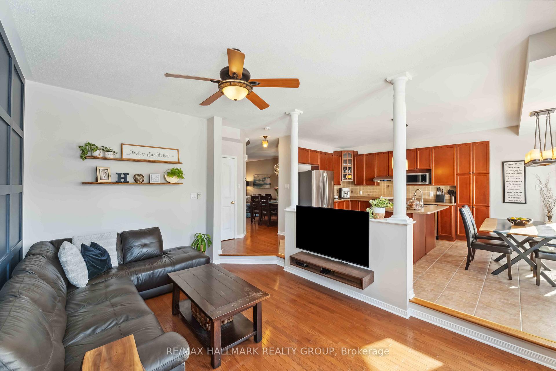 Photo 13 of 317 Kinghorn Crescent, Ottawa, Kanata - Morgan's Grant/South March — HOMEH
