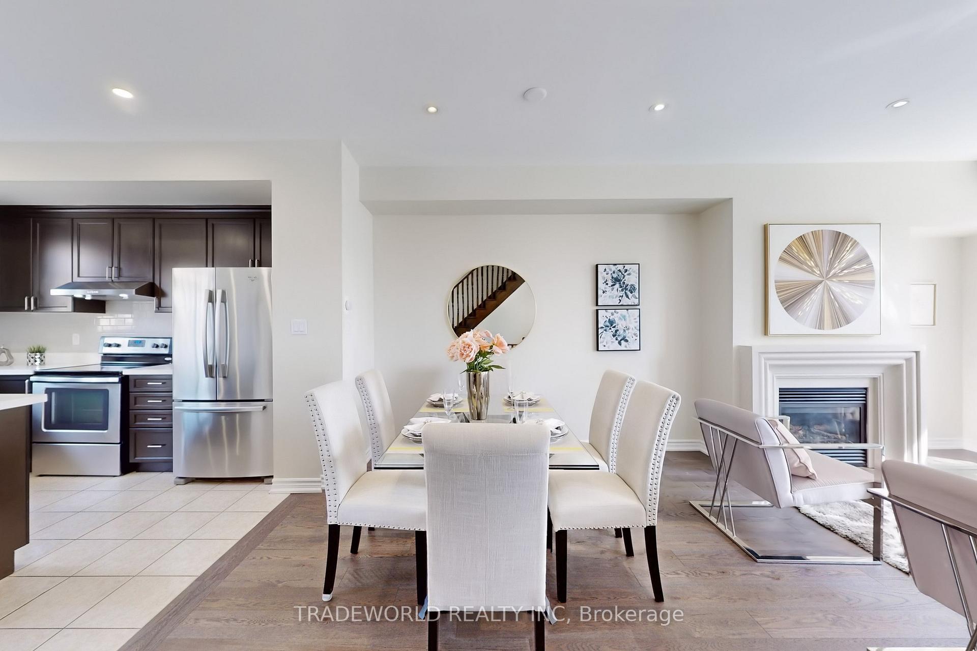Photo 8 of 3 Haute Lane, Markham, Cathedraltown — HOMEH