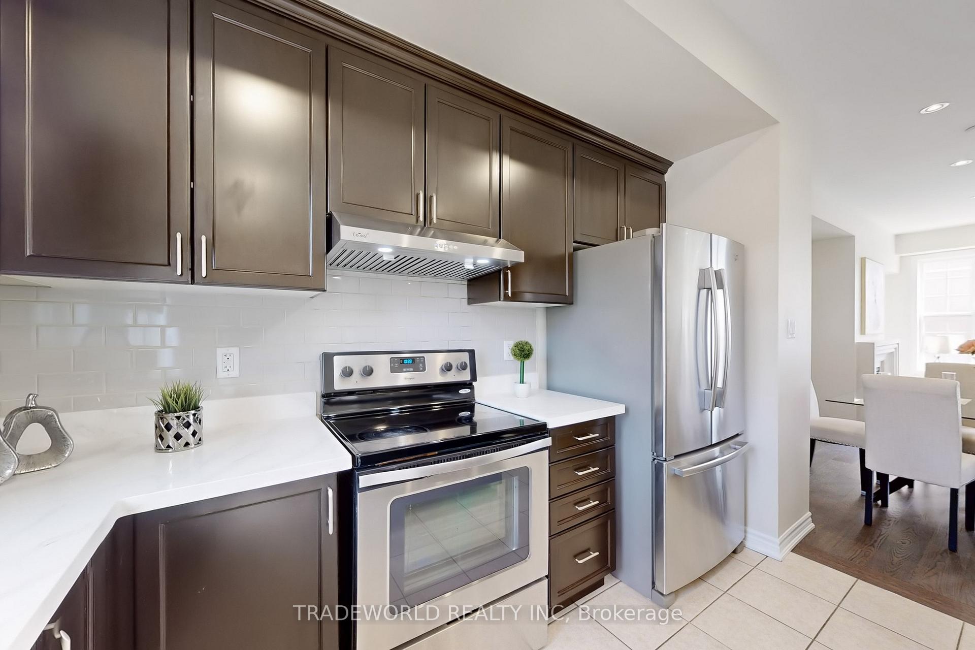 Photo 13 of 3 Haute Lane, Markham, Cathedraltown — HOMEH