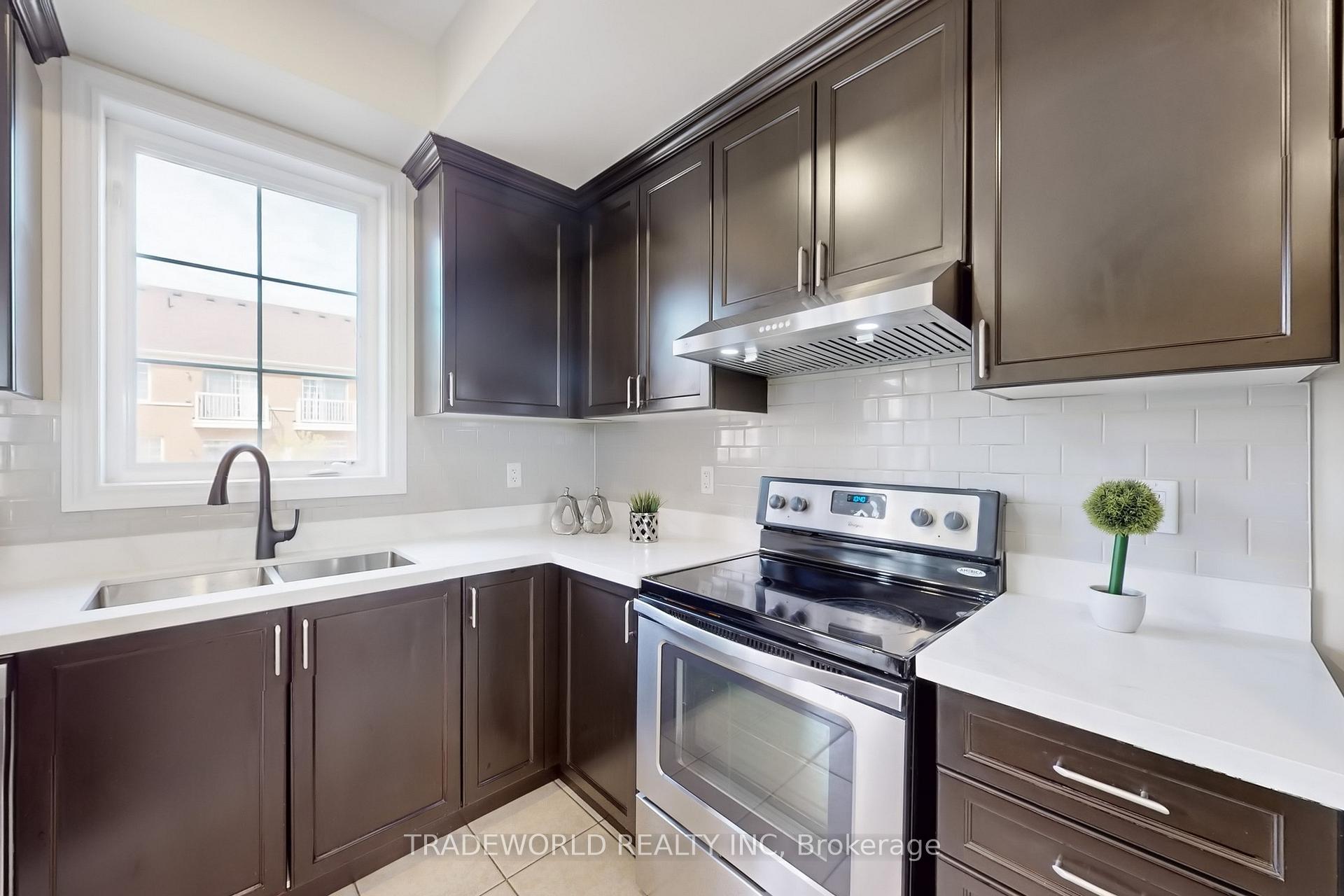 Photo 14 of 3 Haute Lane, Markham, Cathedraltown — HOMEH