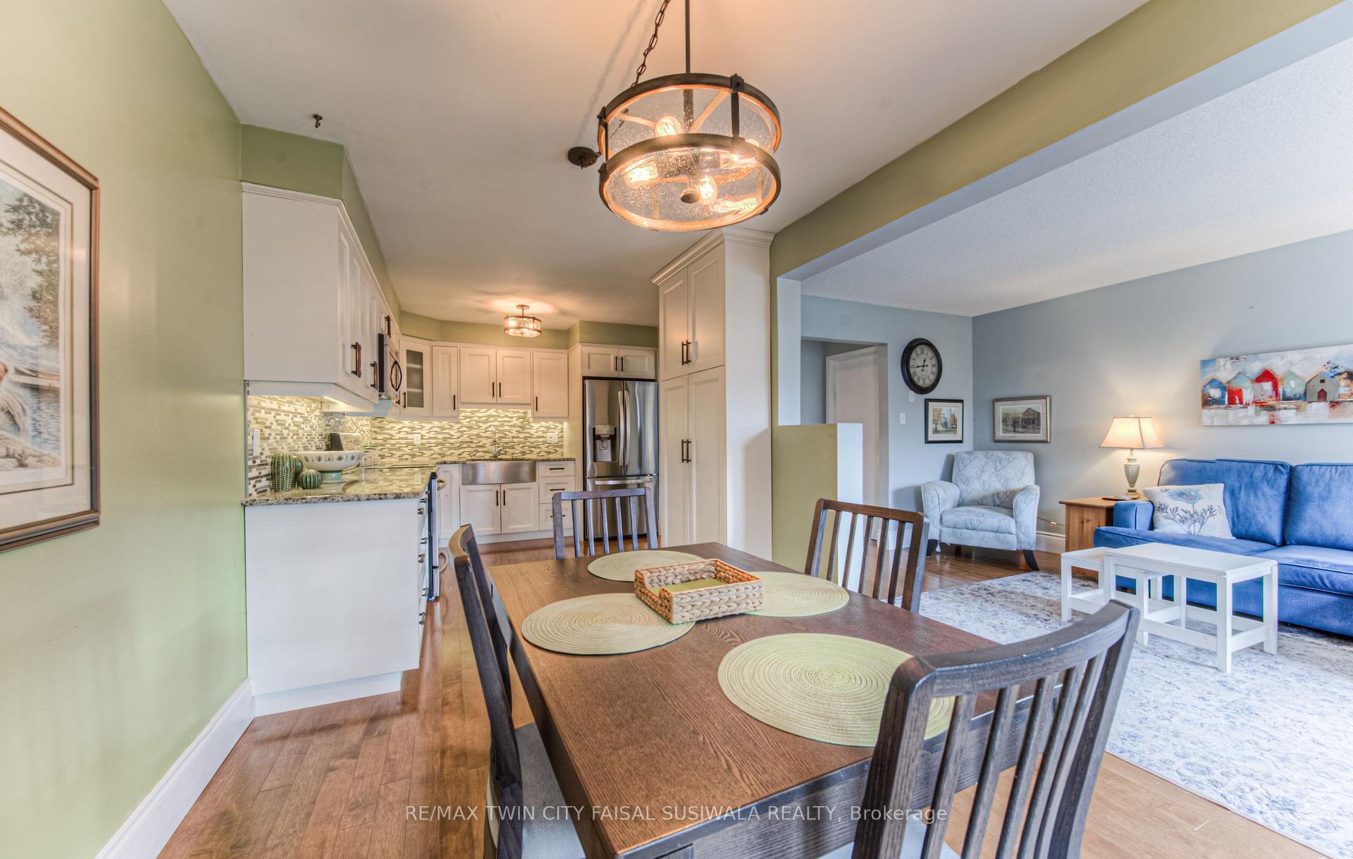 Photo 13 of 750 Fairway Court, Kitchener — HOMEH