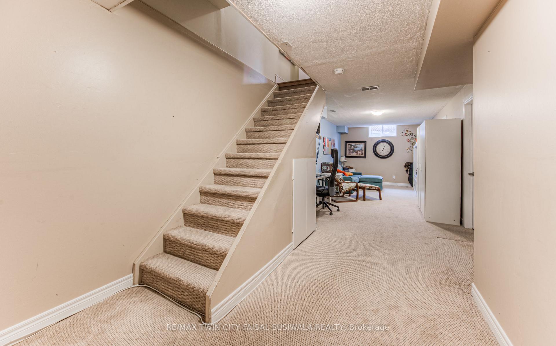 Photo 22 of 750 Fairway Court, Kitchener — HOMEH