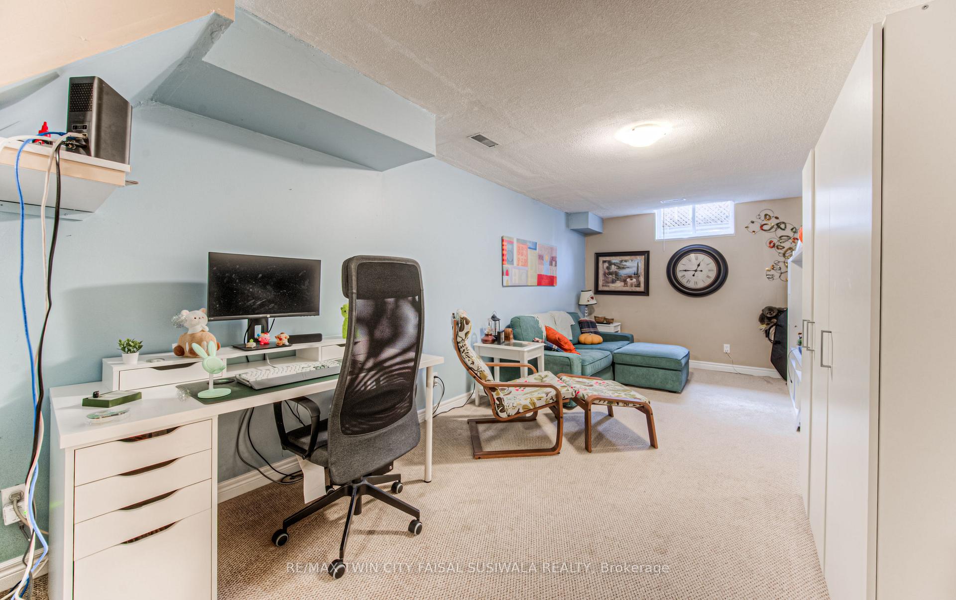 Photo 23 of 750 Fairway Court, Kitchener — HOMEH