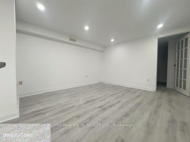 Photo 2 of 24 Sherwood Forest Drive, Markham, Bullock — HOMEH