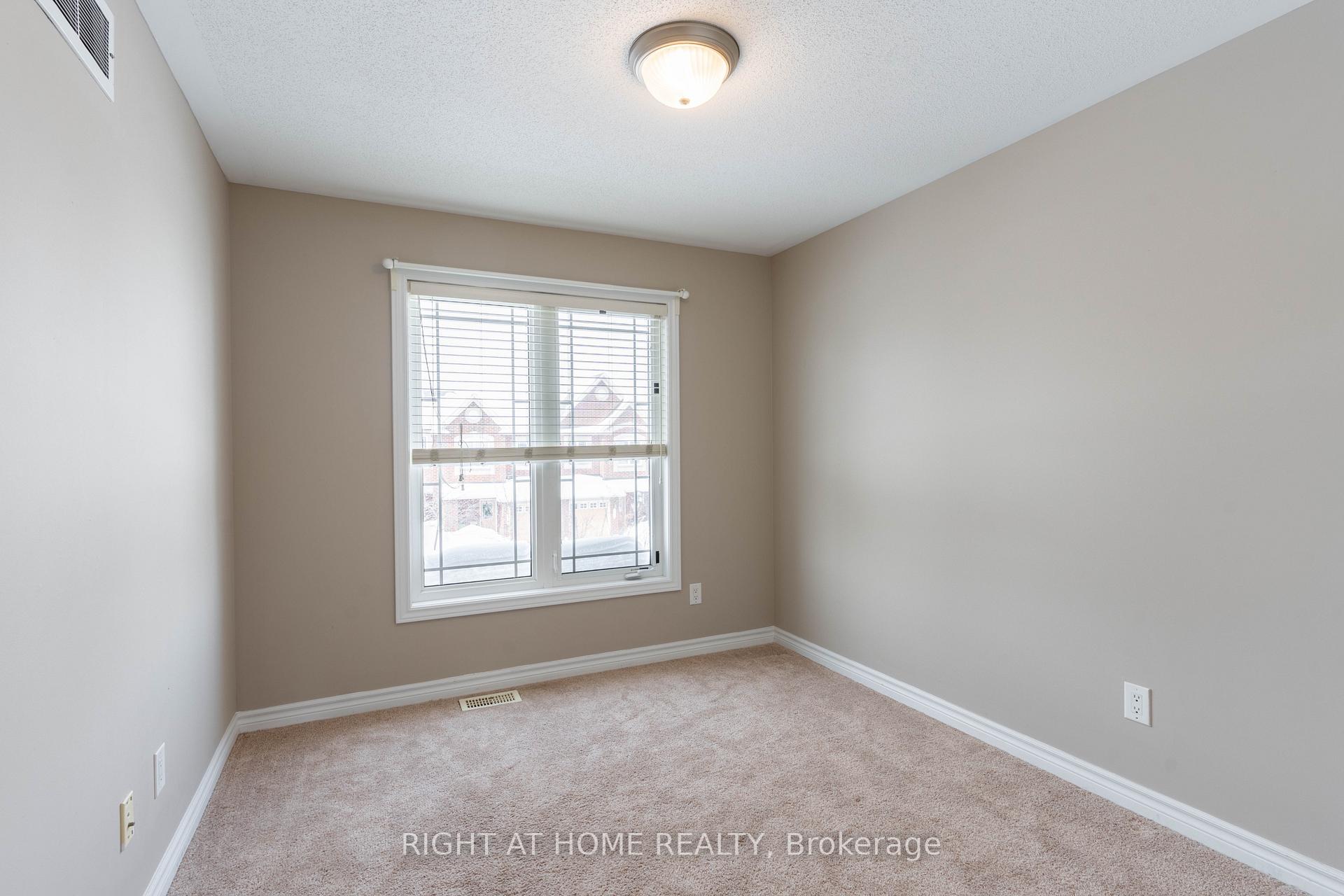 Photo 23 of 117 Forestbrook Street, Ottawa, Kanata - Morgan's Grant/South March — HOMEH