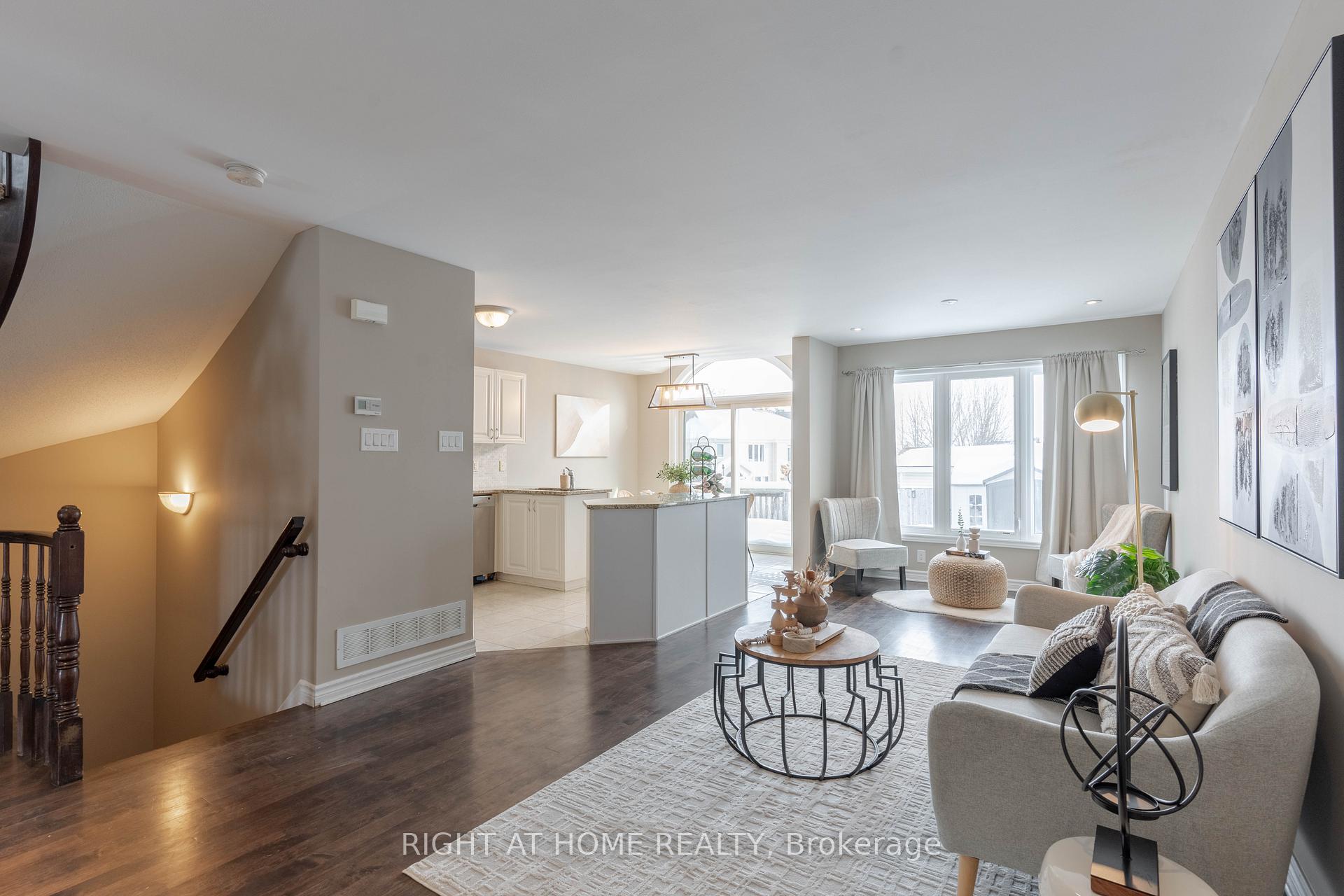 Photo 27 of 117 Forestbrook Street, Ottawa, Kanata - Morgan's Grant/South March — HOMEH