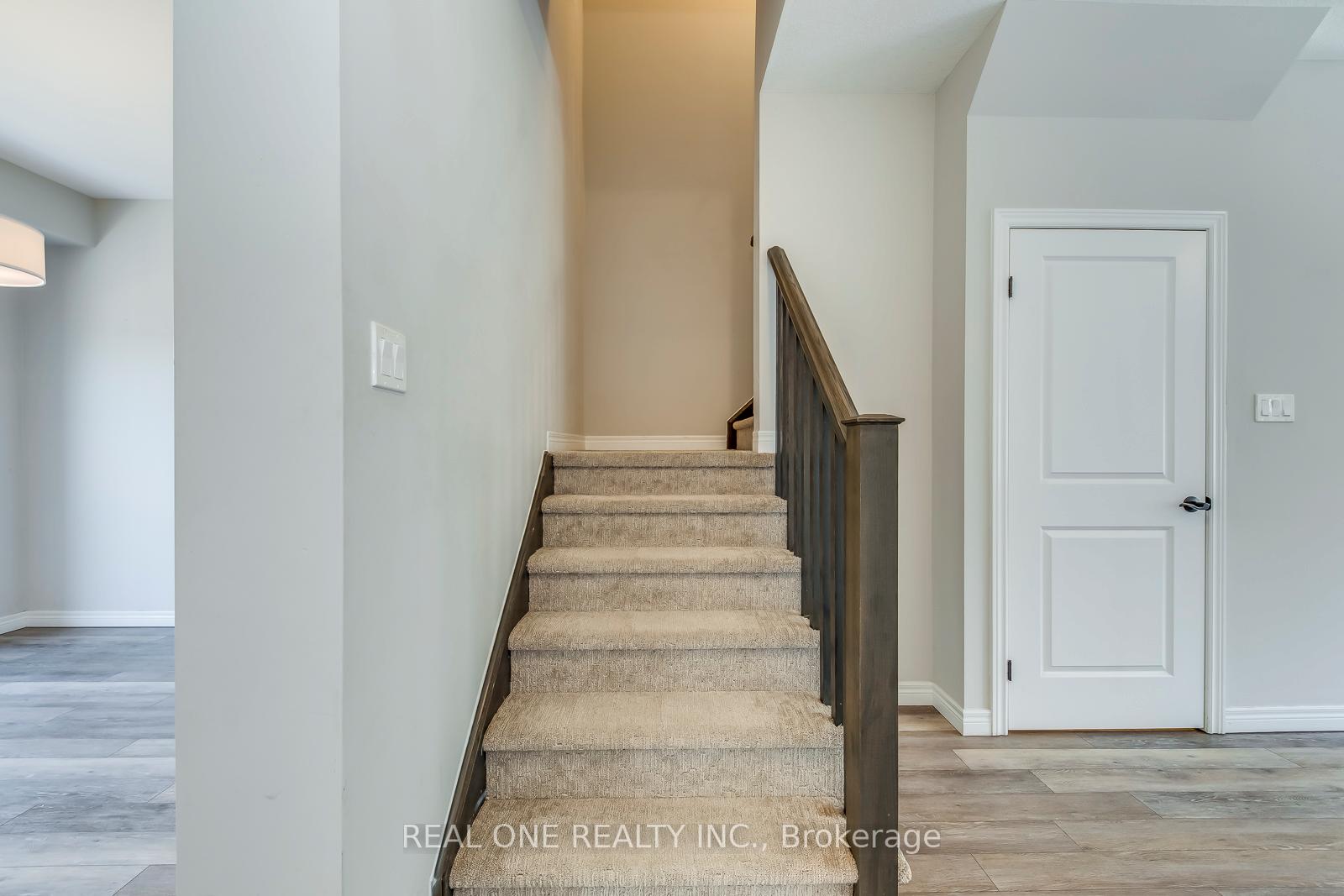 Photo 18 of 22 Marr Lane, Hamilton, Meadowlands — HOMEH