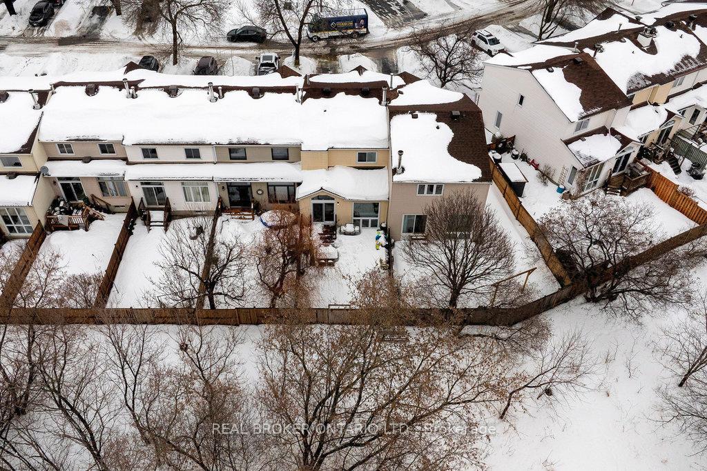 Photo 20 of 46 Kimbolton Crescent, Ottawa, Kanata - Morgan's Grant/South March — HOMEH