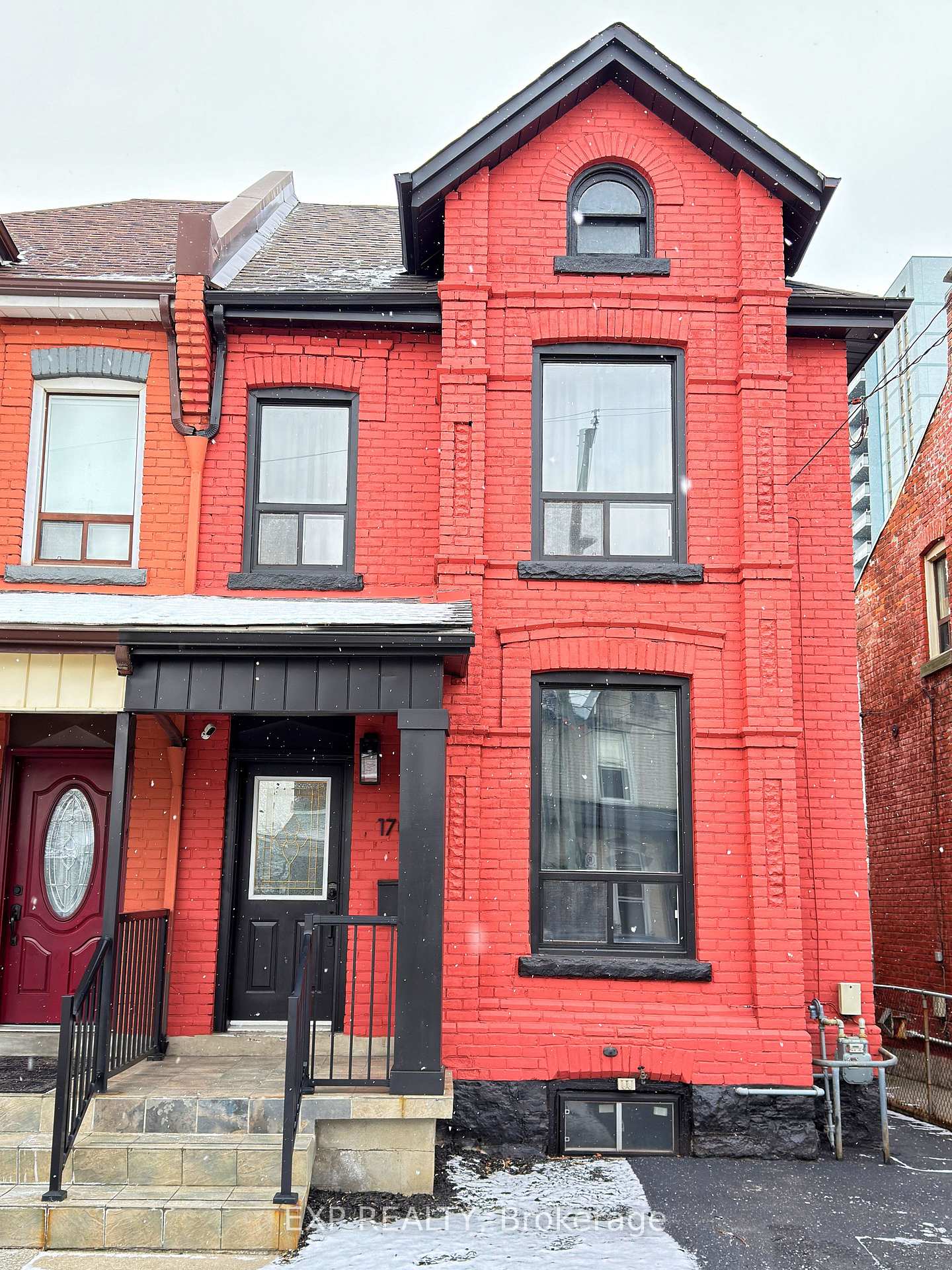 Photo 1 of 170 Ray Street N, Hamilton, Strathcona — HOMEH