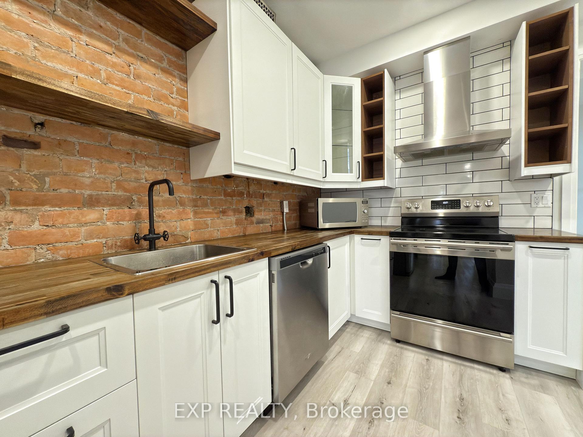 Photo 12 of 170 Ray Street N, Hamilton, Strathcona — HOMEH
