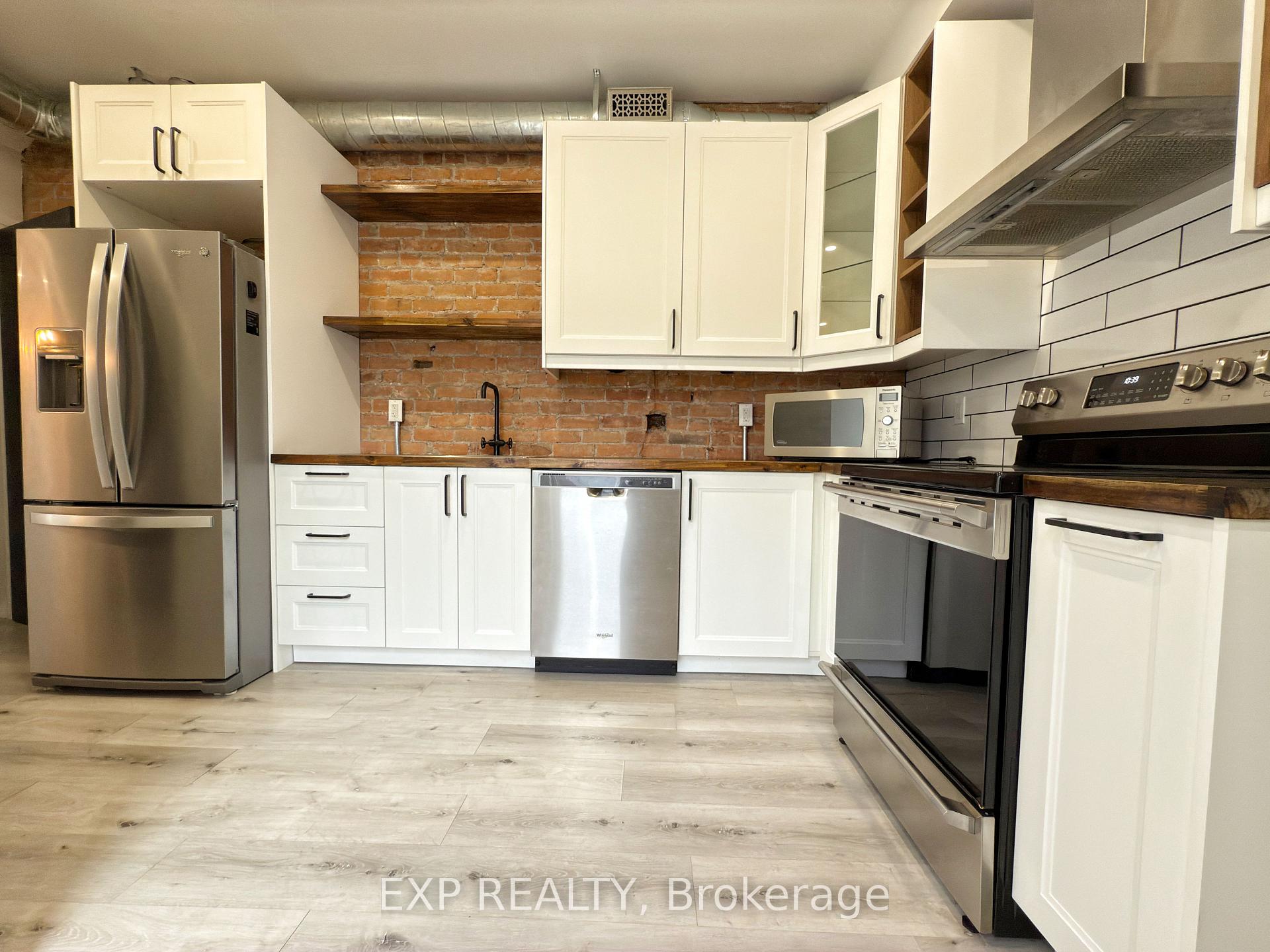 Photo 13 of 170 Ray Street N, Hamilton, Strathcona — HOMEH