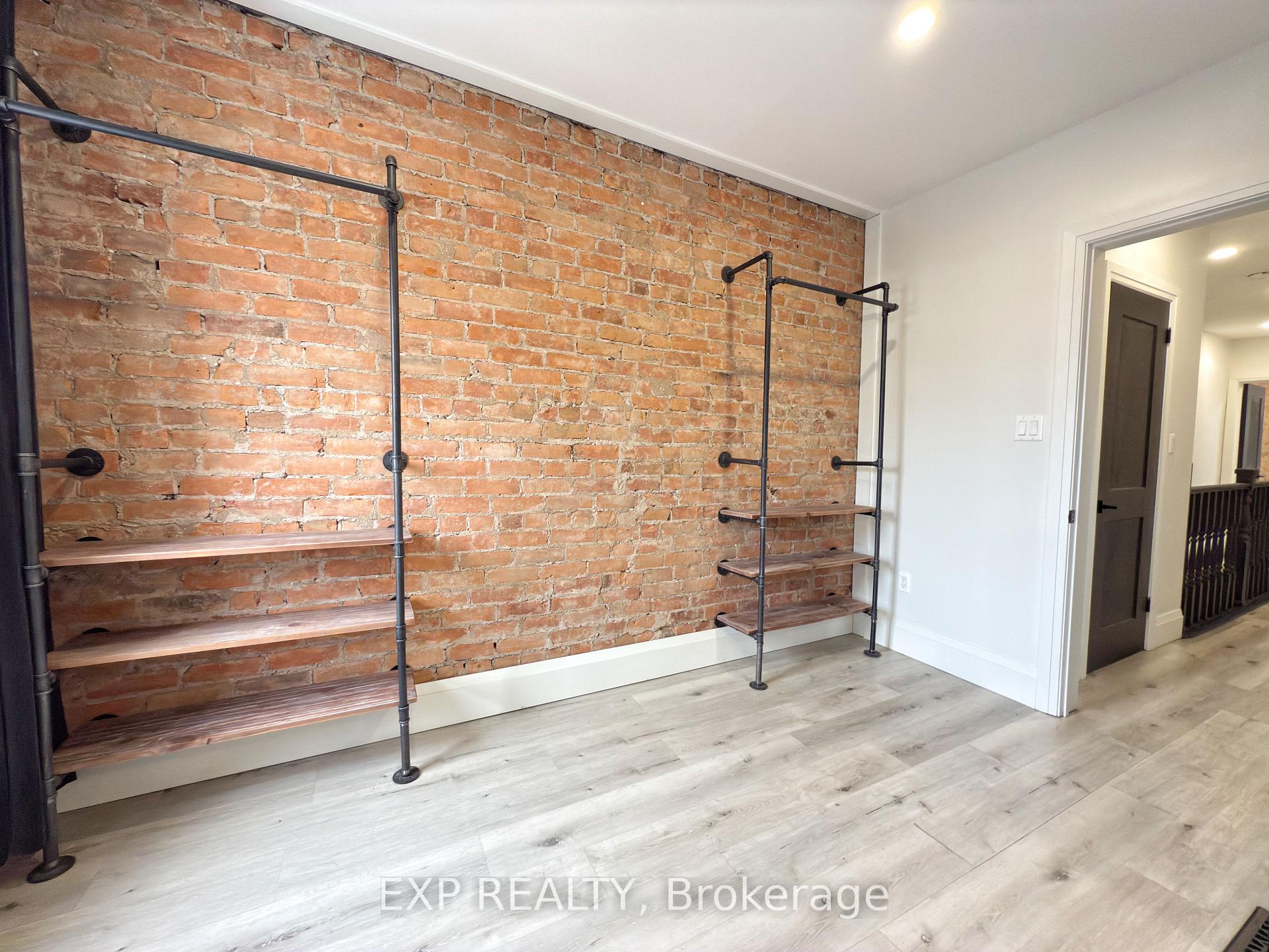 Photo 21 of 170 Ray Street N, Hamilton, Strathcona — HOMEH