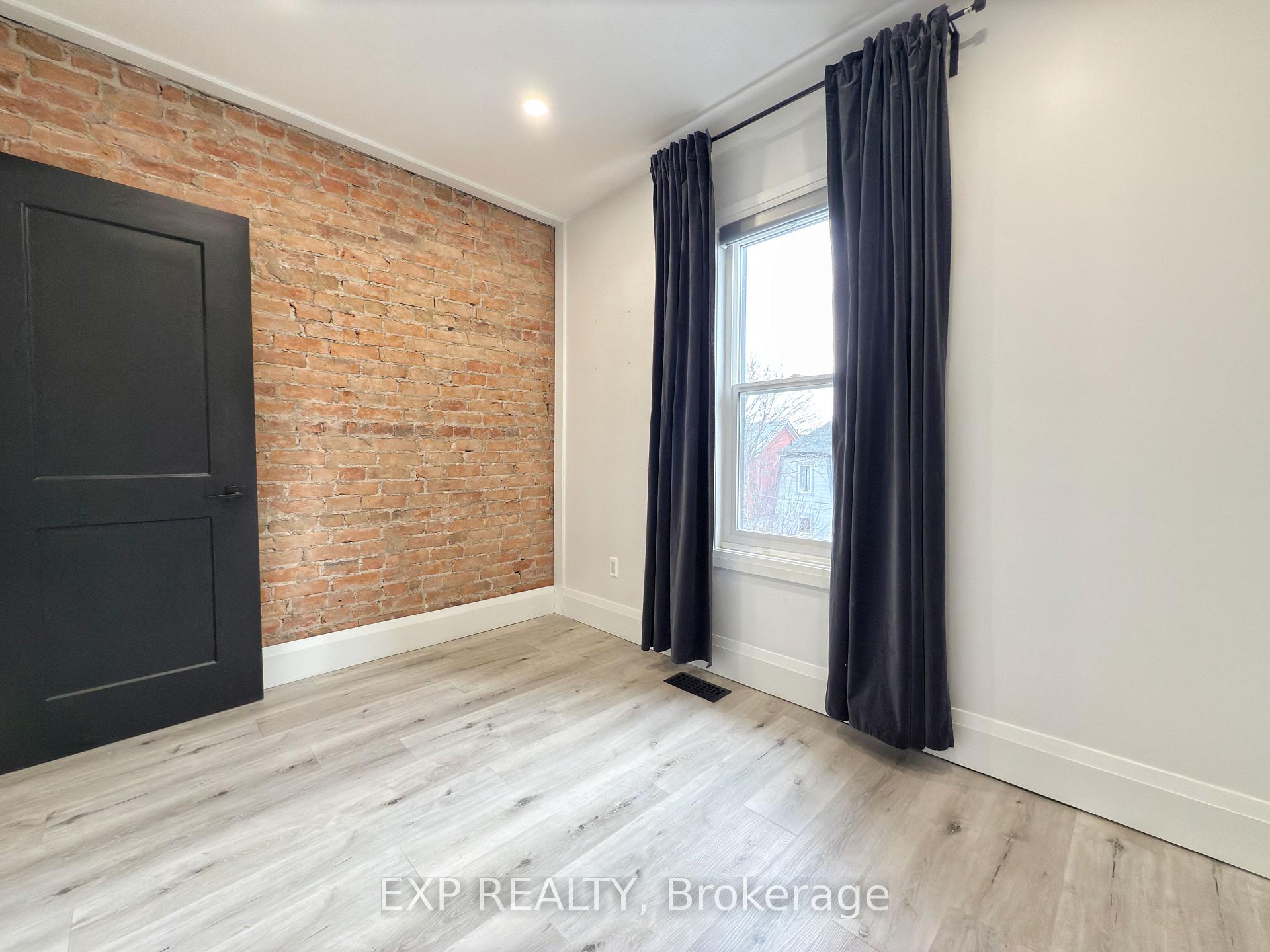 Photo 24 of 170 Ray Street N, Hamilton, Strathcona — HOMEH