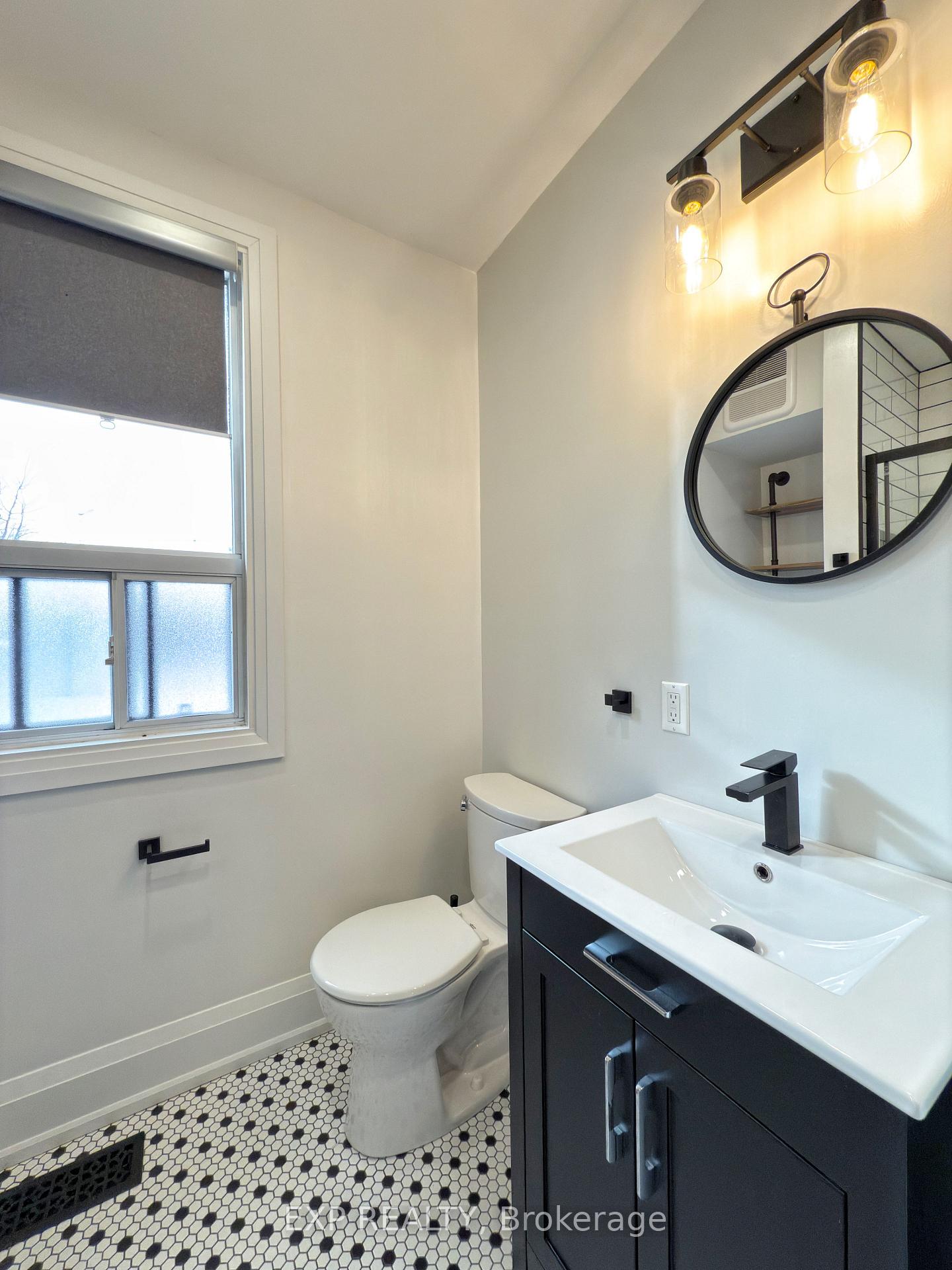 Photo 26 of 170 Ray Street N, Hamilton, Strathcona — HOMEH