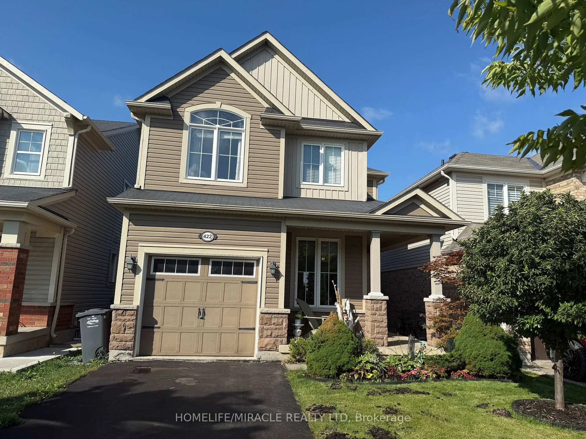 Front of 422 Cavanagh Lane