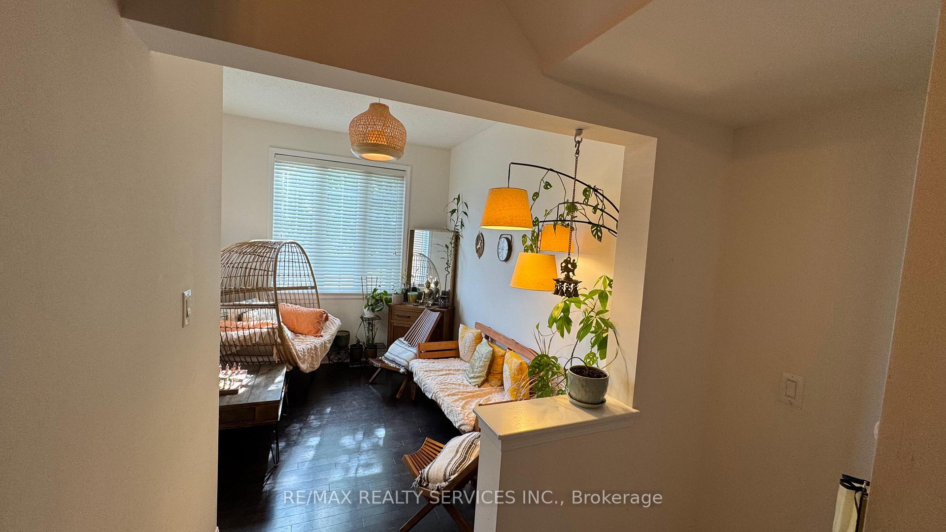 Photo 3 of 1009 Timmer Place, Milton, Willmott — HOMEH