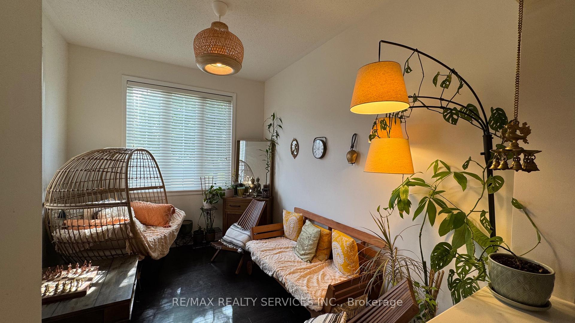 Photo 4 of 1009 Timmer Place, Milton, Willmott — HOMEH