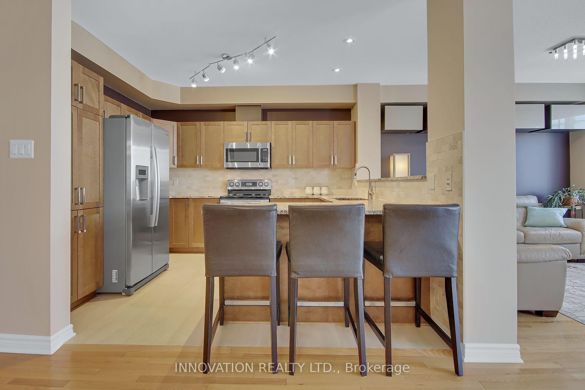 Photo 9 of 1094 Northgraves Crescent N, Ottawa, Kanata - Emerald Meadows/Trailwest — HOMEH