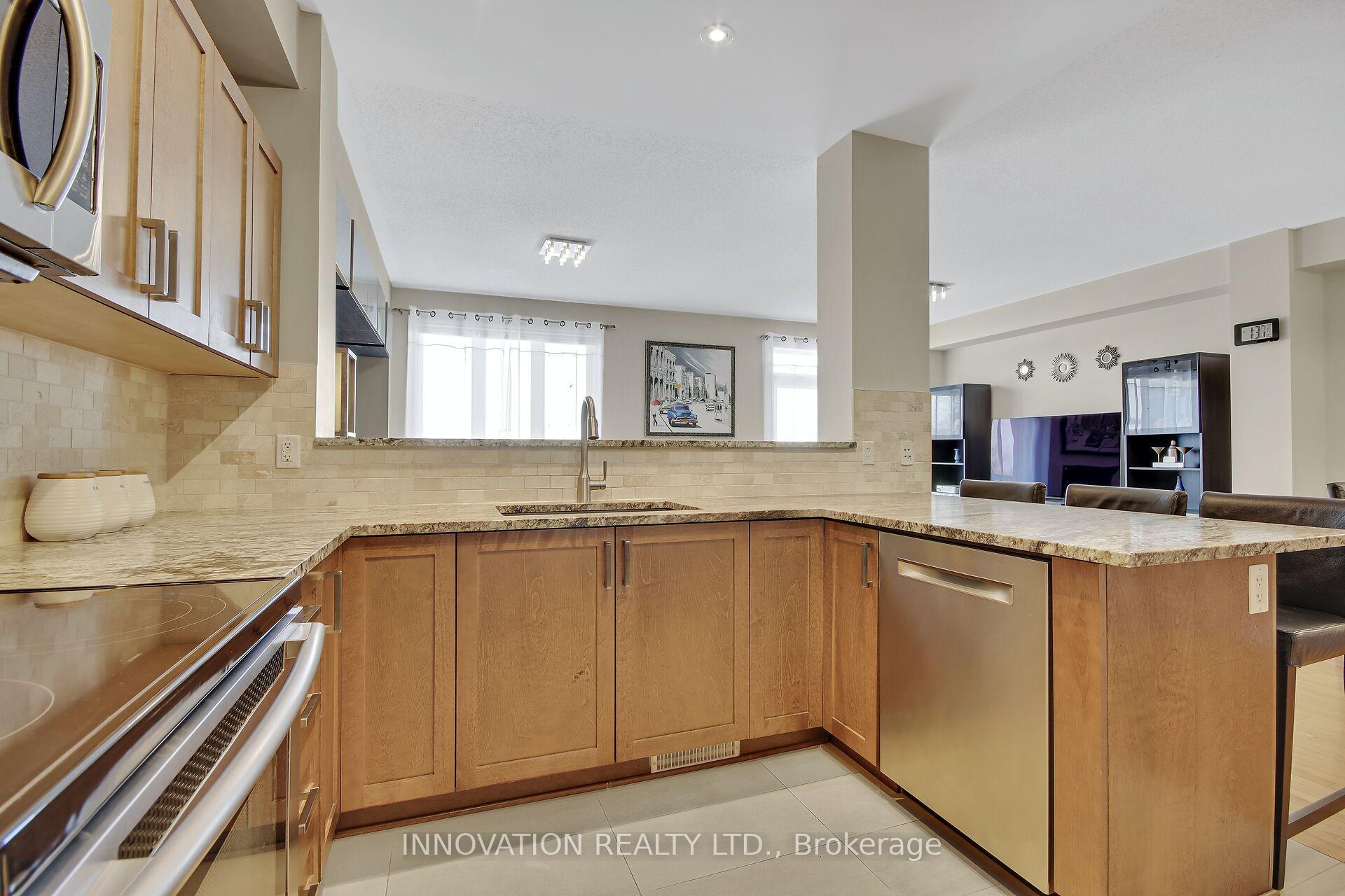 Photo 10 of 1094 Northgraves Crescent N, Ottawa, Kanata - Emerald Meadows/Trailwest — HOMEH