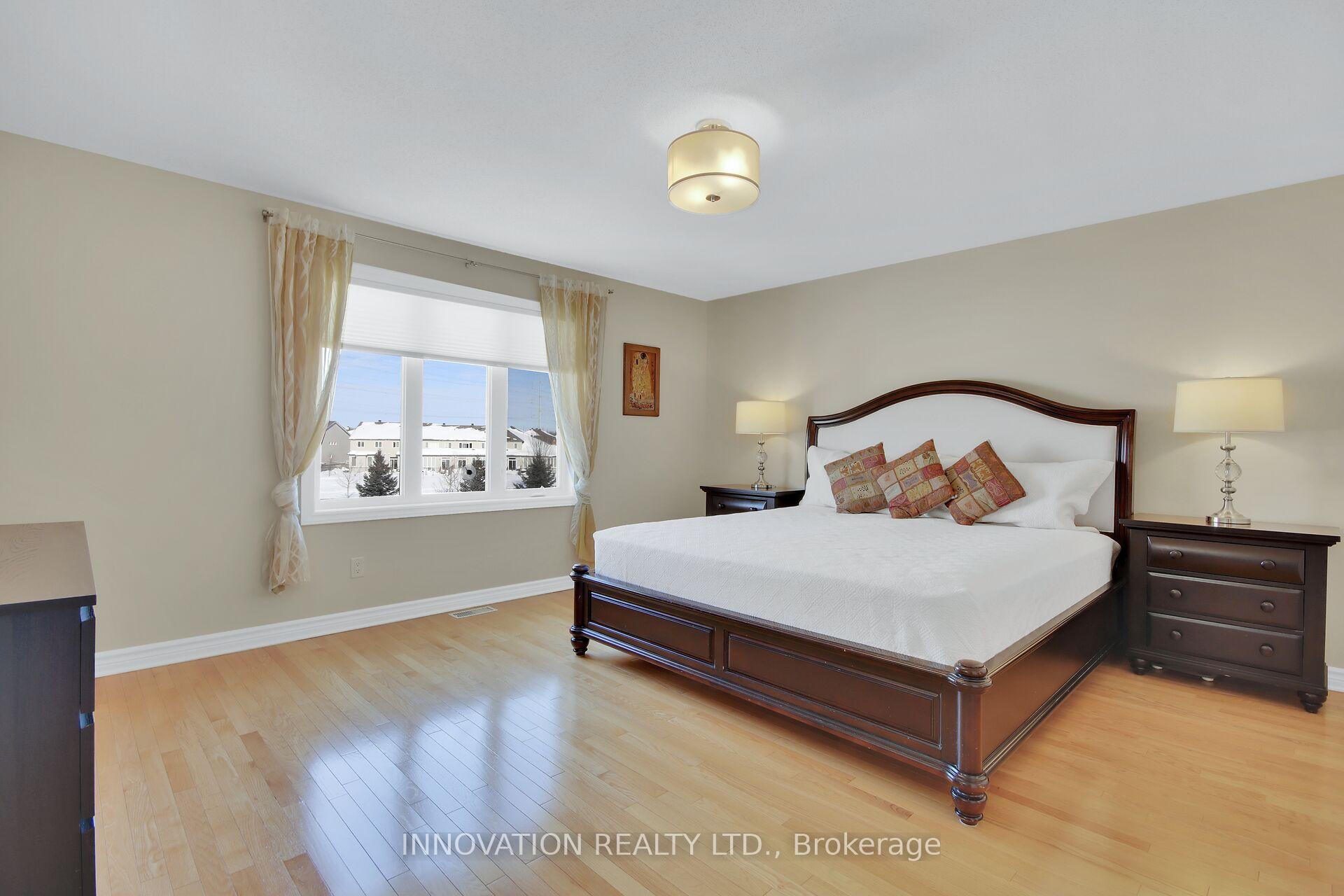 Photo 17 of 1094 Northgraves Crescent N, Ottawa, Kanata - Emerald Meadows/Trailwest — HOMEH