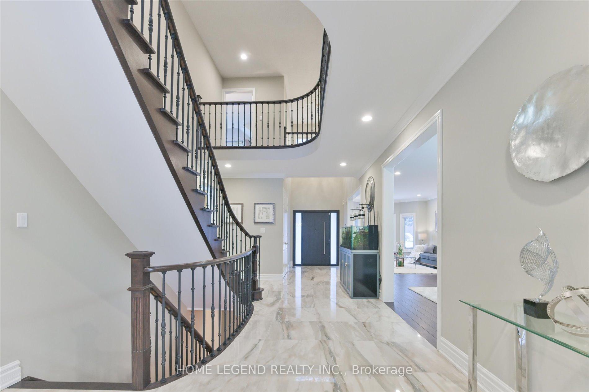 Photo 3 of 25 Vandermeer Drive, Markham, Cachet — HOMEH