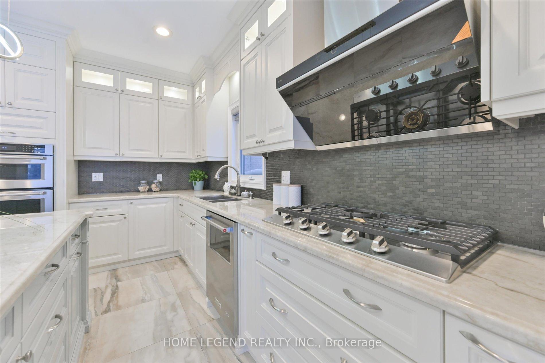 Photo 10 of 25 Vandermeer Drive, Markham, Cachet — HOMEH