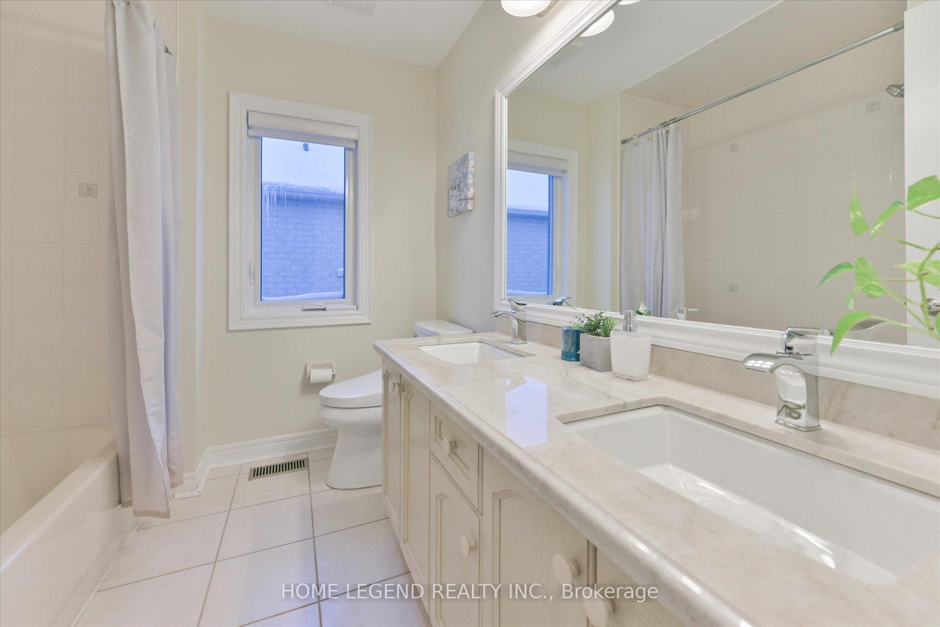 Photo 22 of 25 Vandermeer Drive, Markham, Cachet — HOMEH
