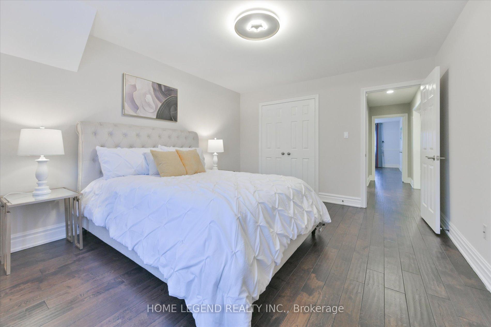 Photo 24 of 25 Vandermeer Drive, Markham, Cachet — HOMEH