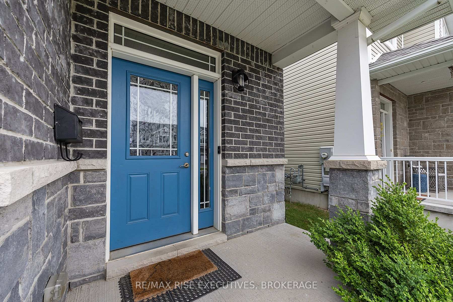 Photo 4 of 1556 Davenport Crescent, Kingston, City Northwest — HOMEH