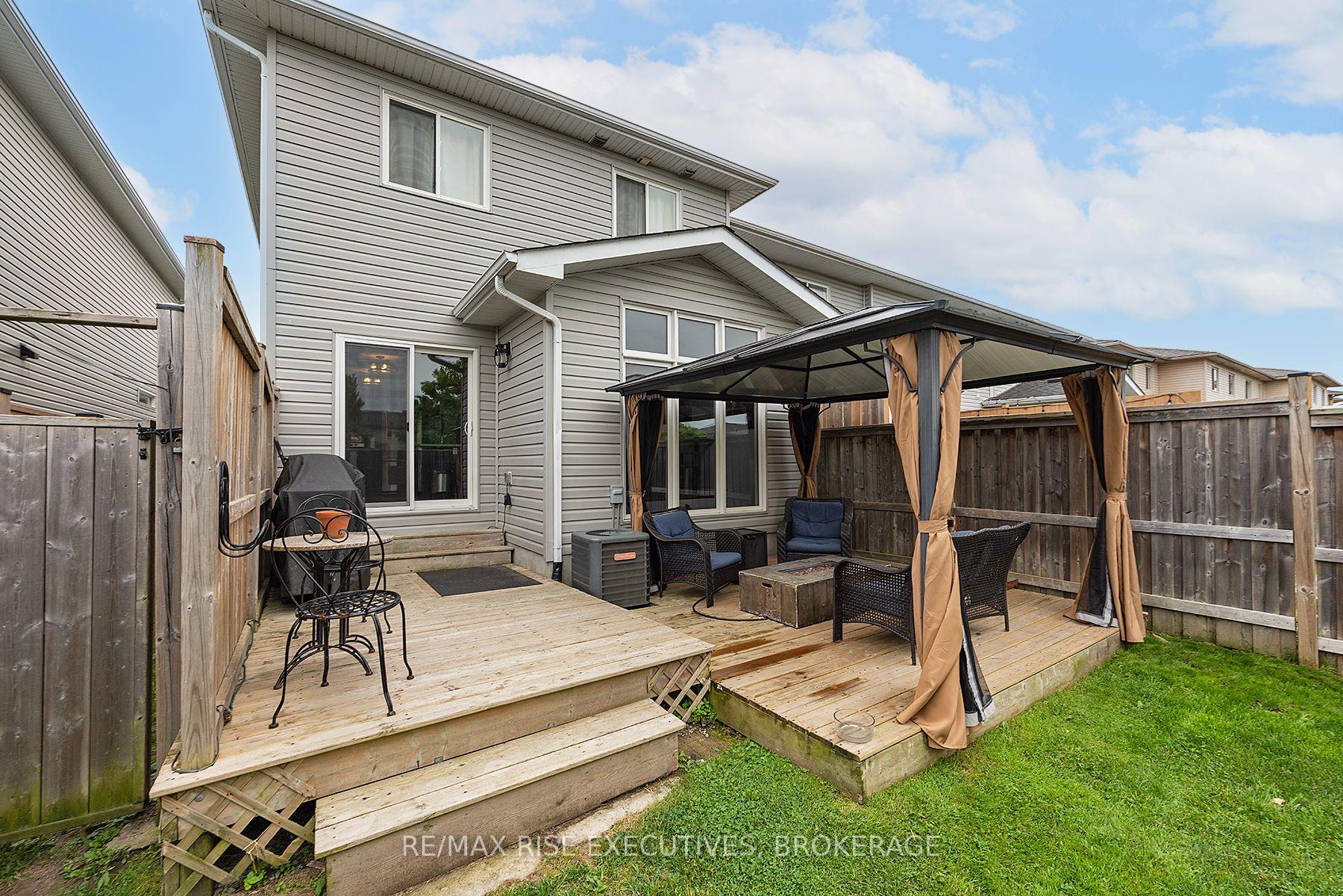 Photo 9 of 1556 Davenport Crescent, Kingston, City Northwest — HOMEH