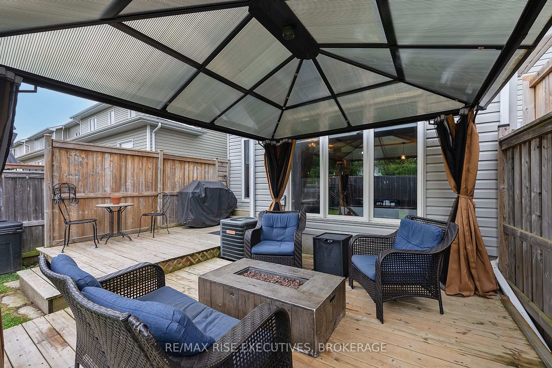 Photo 10 of 1556 Davenport Crescent, Kingston, City Northwest — HOMEH