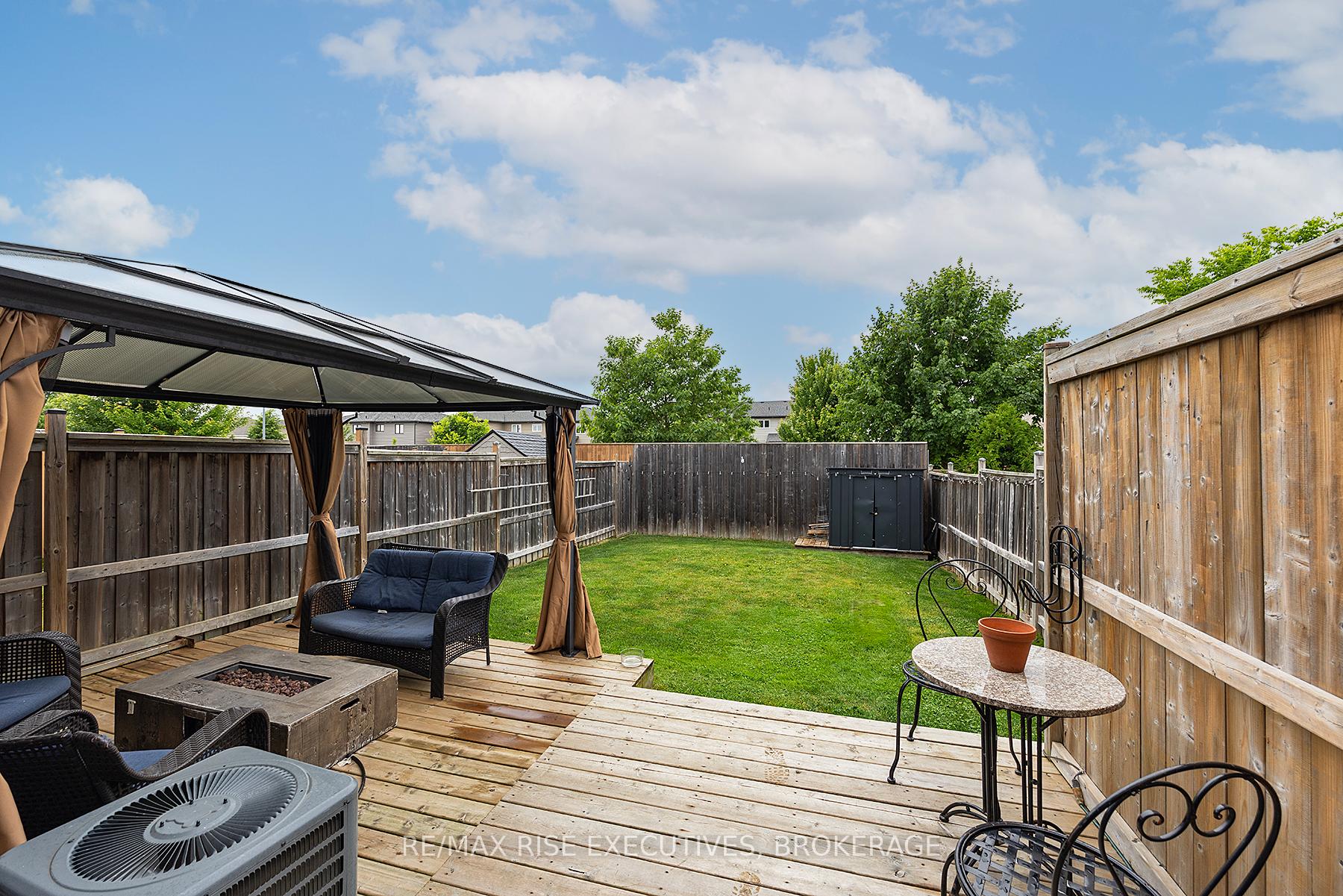 Photo 11 of 1556 Davenport Crescent, Kingston, City Northwest — HOMEH