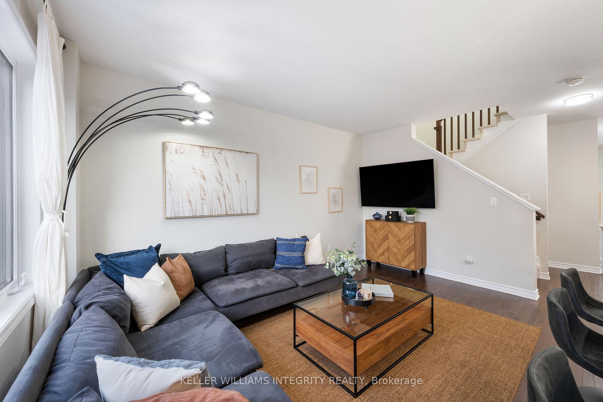 Photo 14 of 12 Rookie Crescent, Ottawa, Kanata - Emerald Meadows/Trailwest — HOMEH