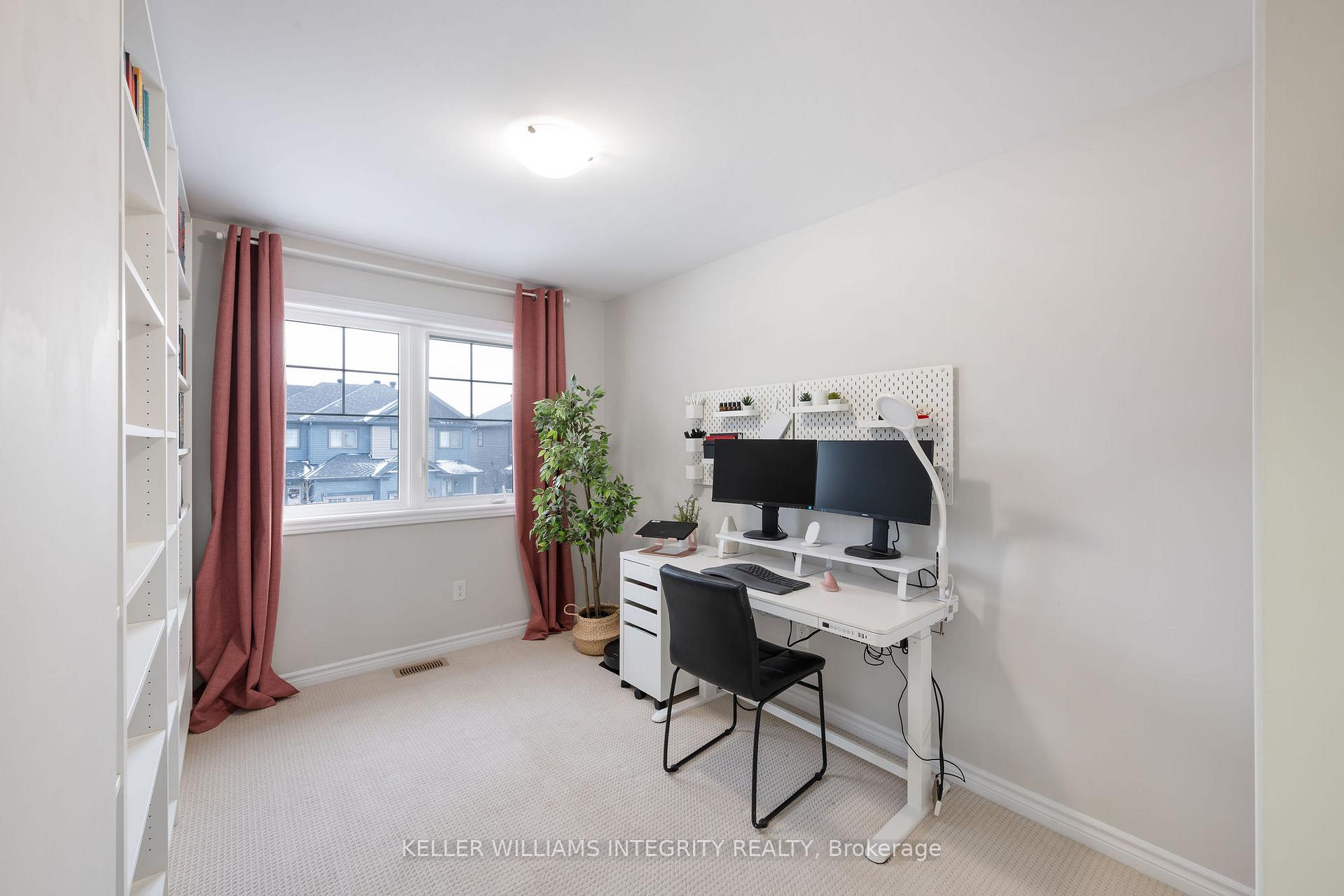 Photo 15 of 12 Rookie Crescent, Ottawa, Kanata - Emerald Meadows/Trailwest — HOMEH