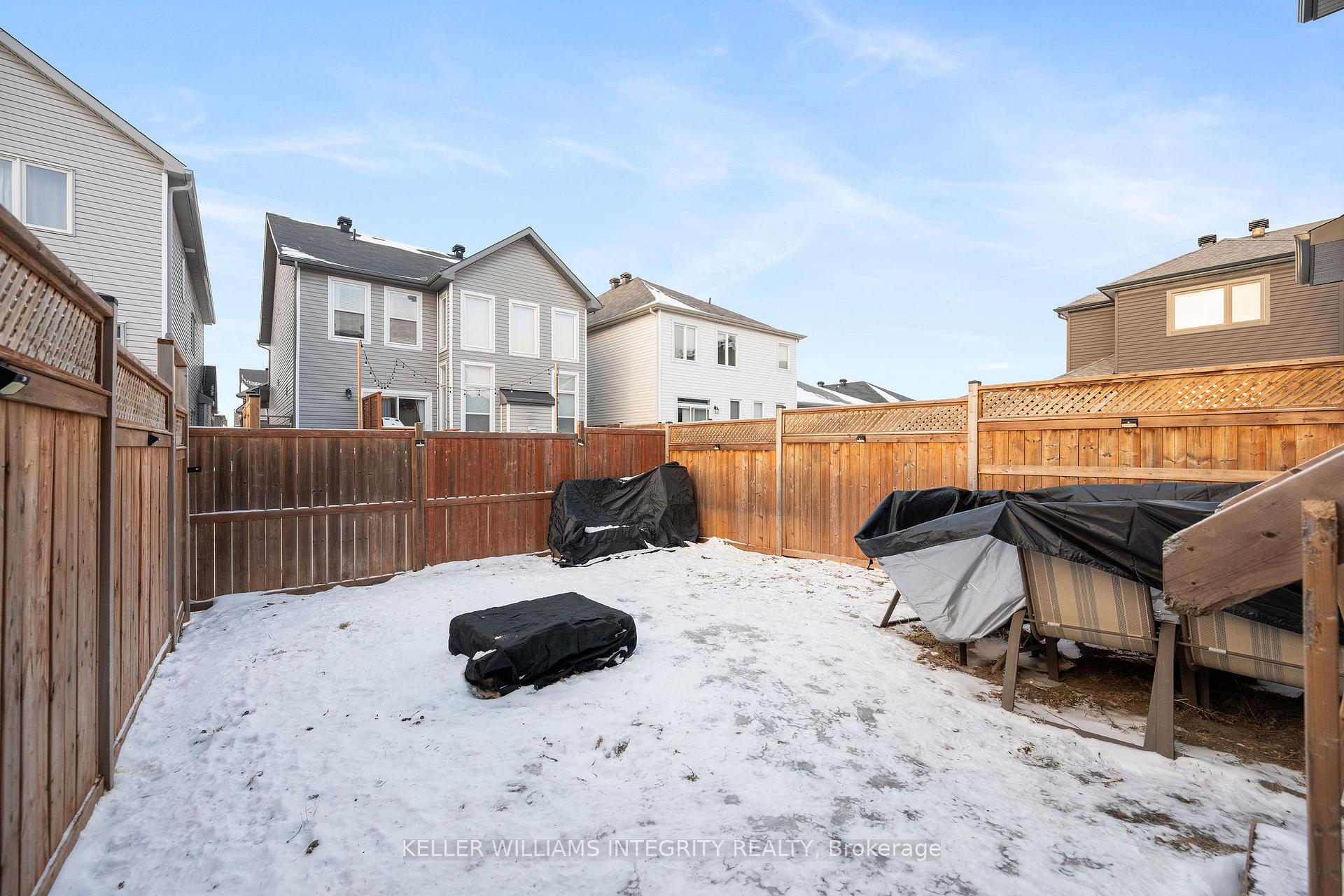 Photo 31 of 12 Rookie Crescent, Ottawa, Kanata - Emerald Meadows/Trailwest — HOMEH