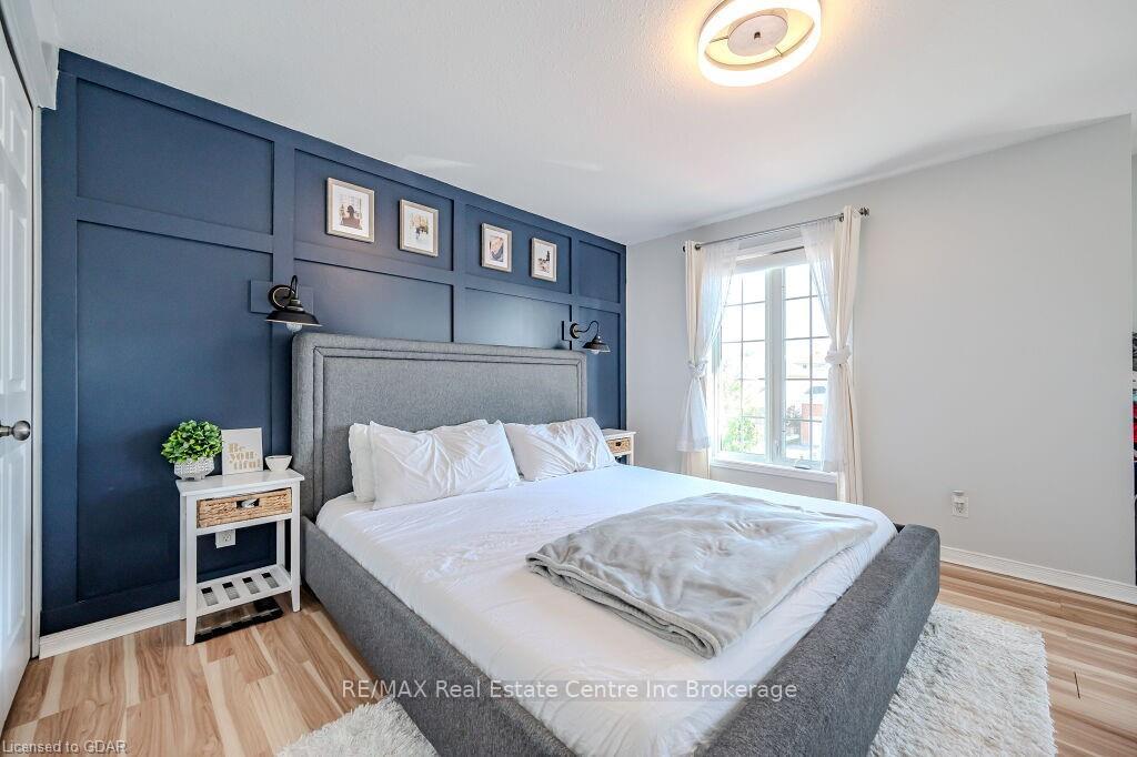 Photo 20 of 174 Windflower Drive, Kitchener — HOMEH