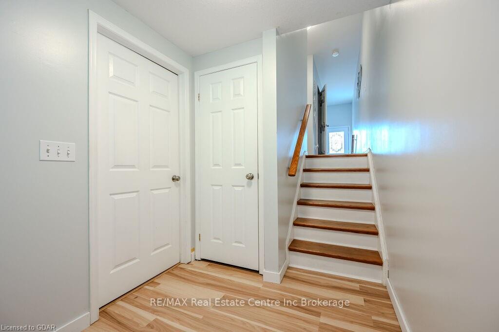 Photo 31 of 174 Windflower Drive, Kitchener — HOMEH