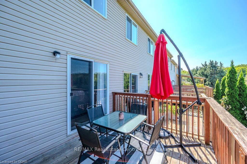 Photo 43 of 174 Windflower Drive, Kitchener — HOMEH