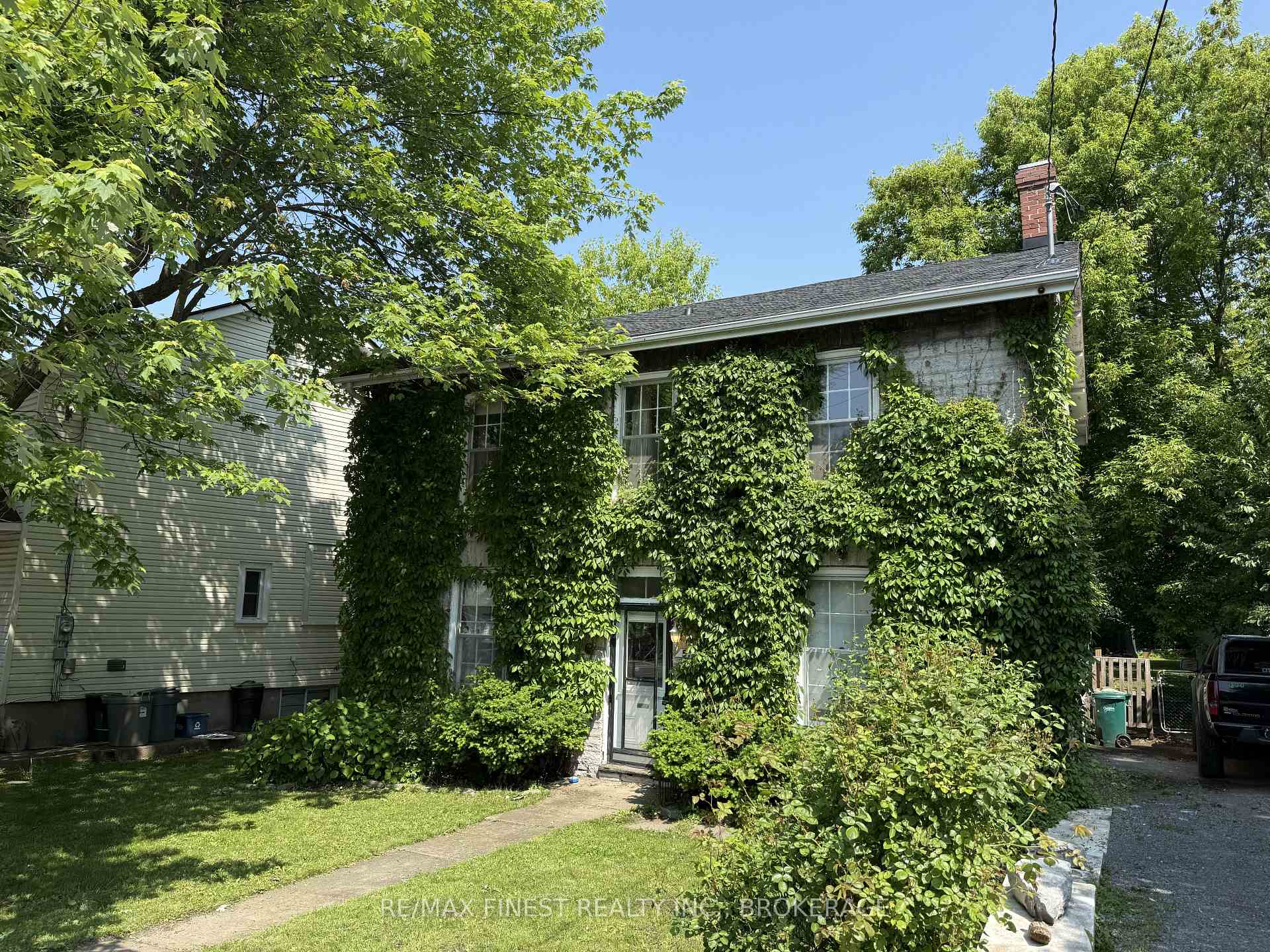 Photo 1 of 579 Union Street, Kingston, Central City West — HOMEH