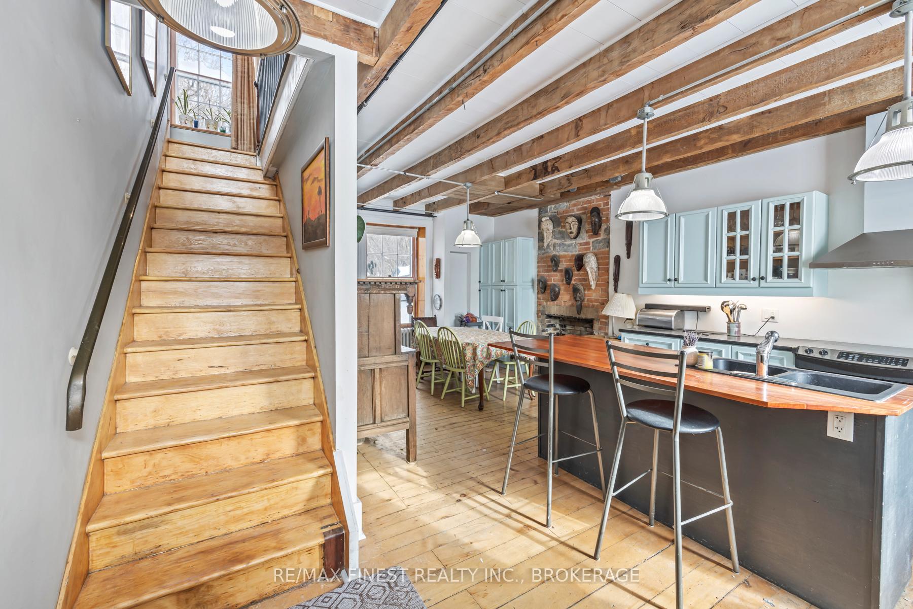 Photo 3 of 579 Union Street, Kingston, Central City West — HOMEH