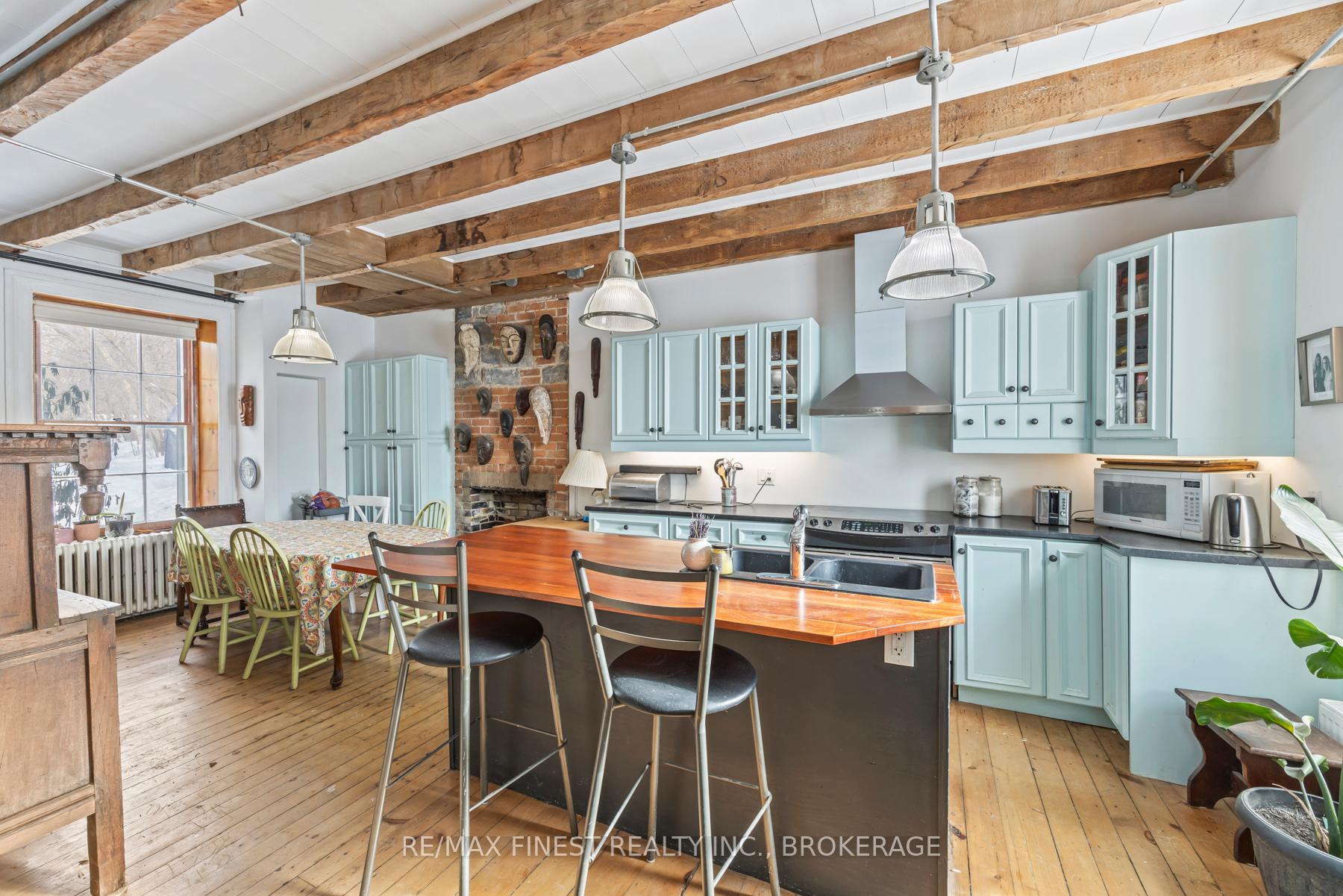 Photo 4 of 579 Union Street, Kingston, Central City West — HOMEH